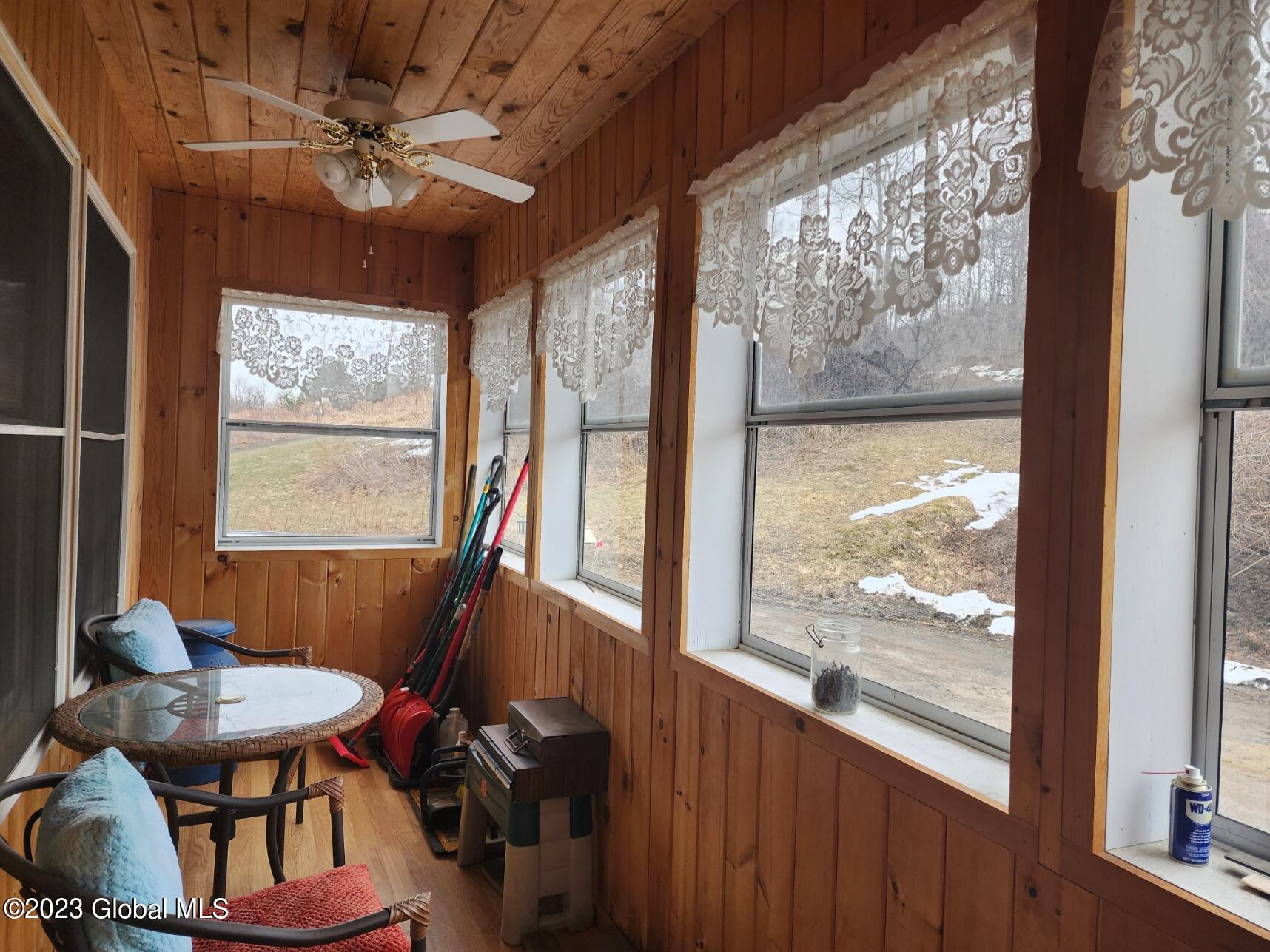 845 Brooker Hollow Road