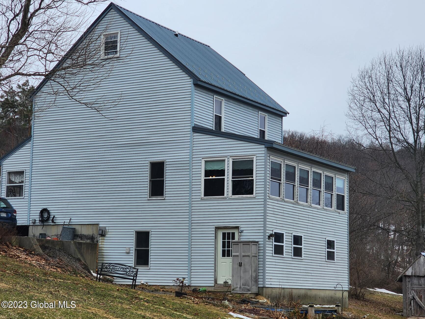 845 Brooker Hollow Road