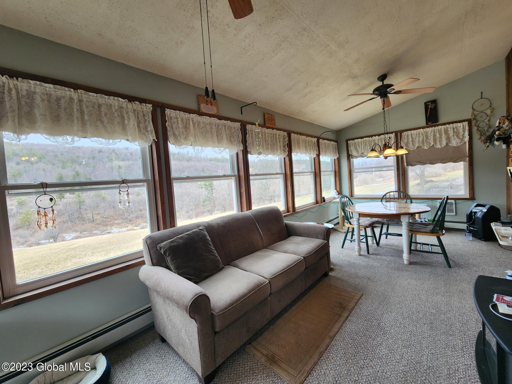 845 Brooker Hollow Road