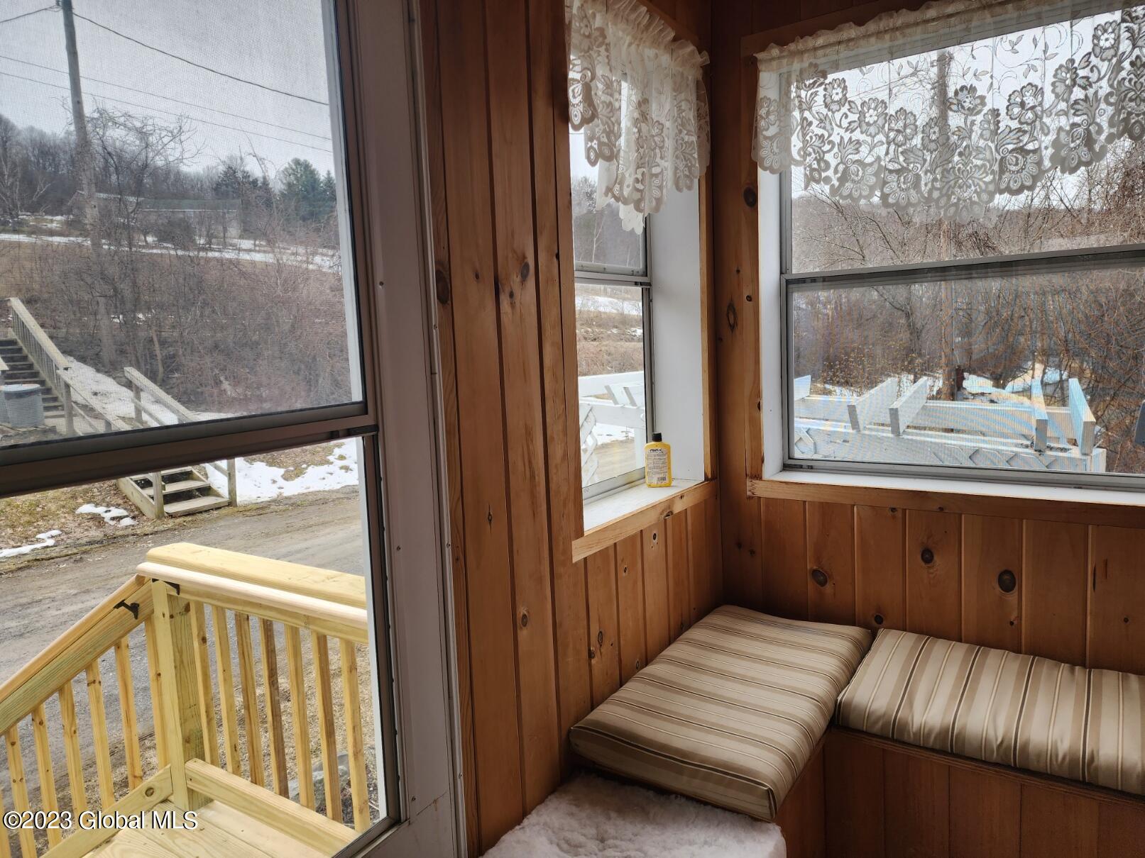 845 Brooker Hollow Road