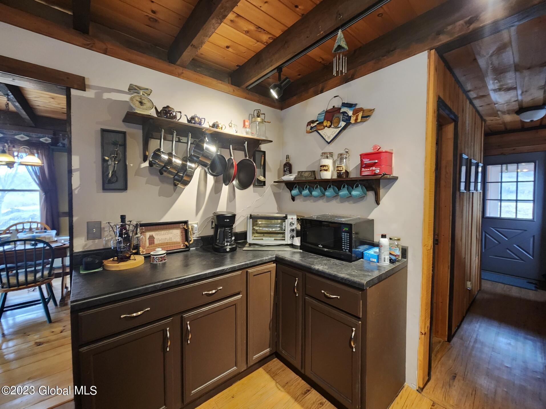 845 Brooker Hollow Road