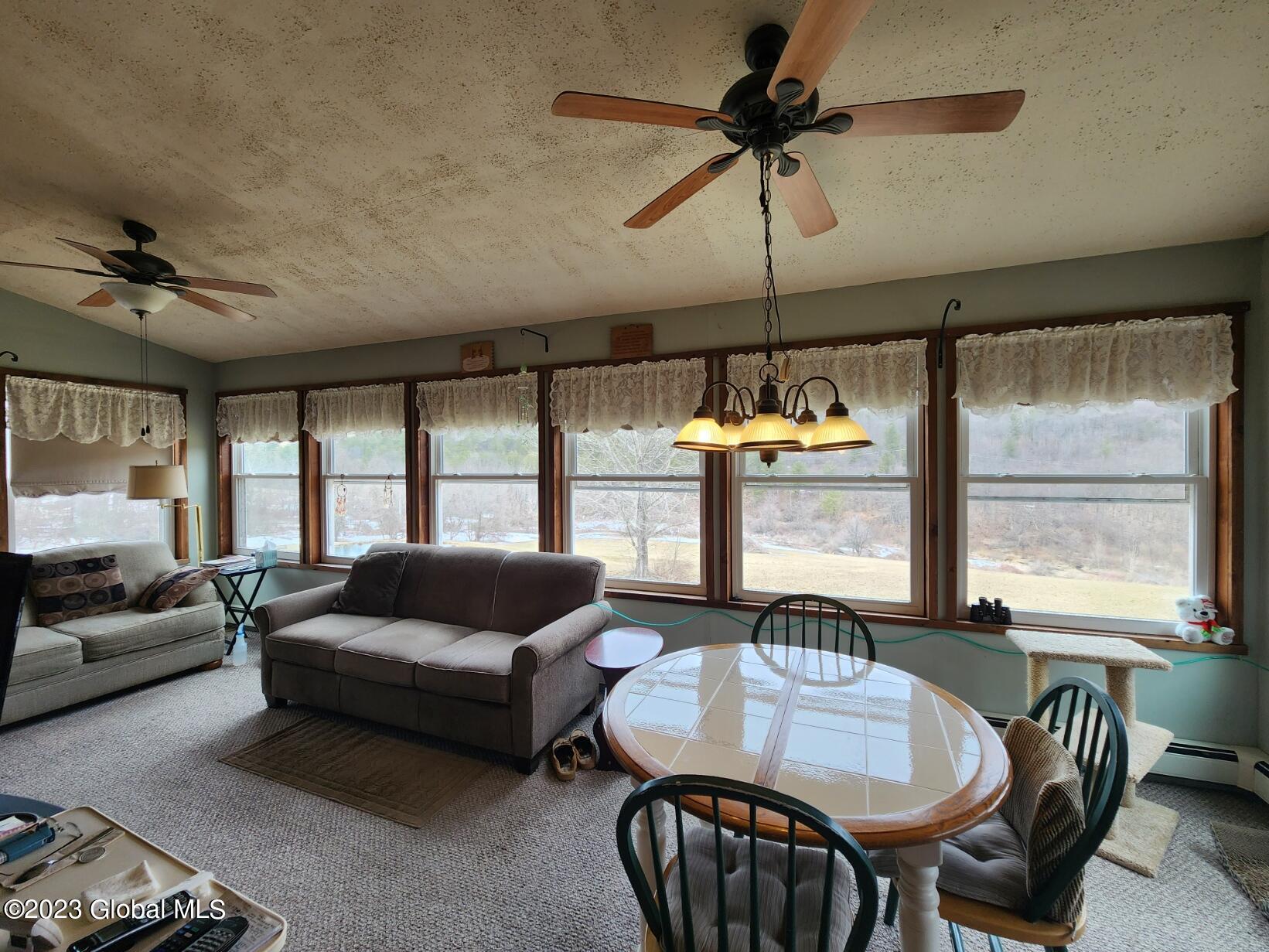 845 Brooker Hollow Road