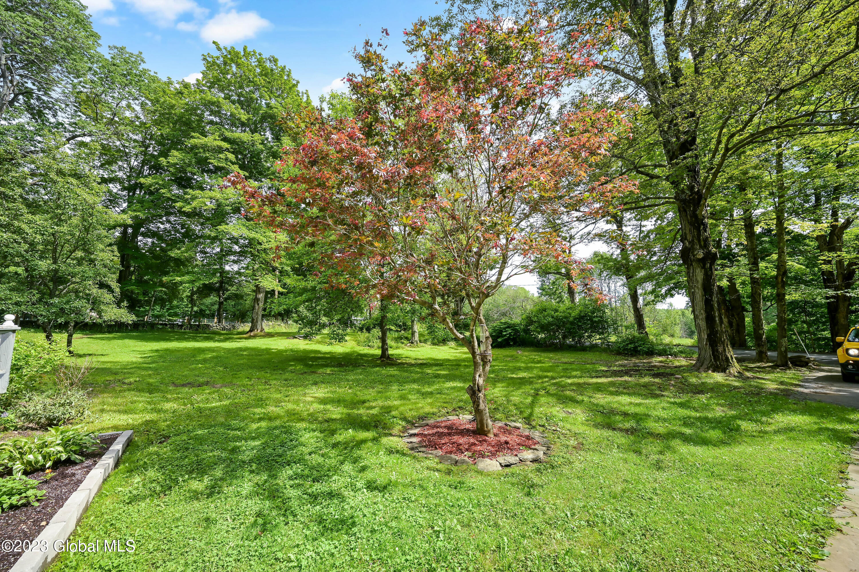 471 Eminence Road Road