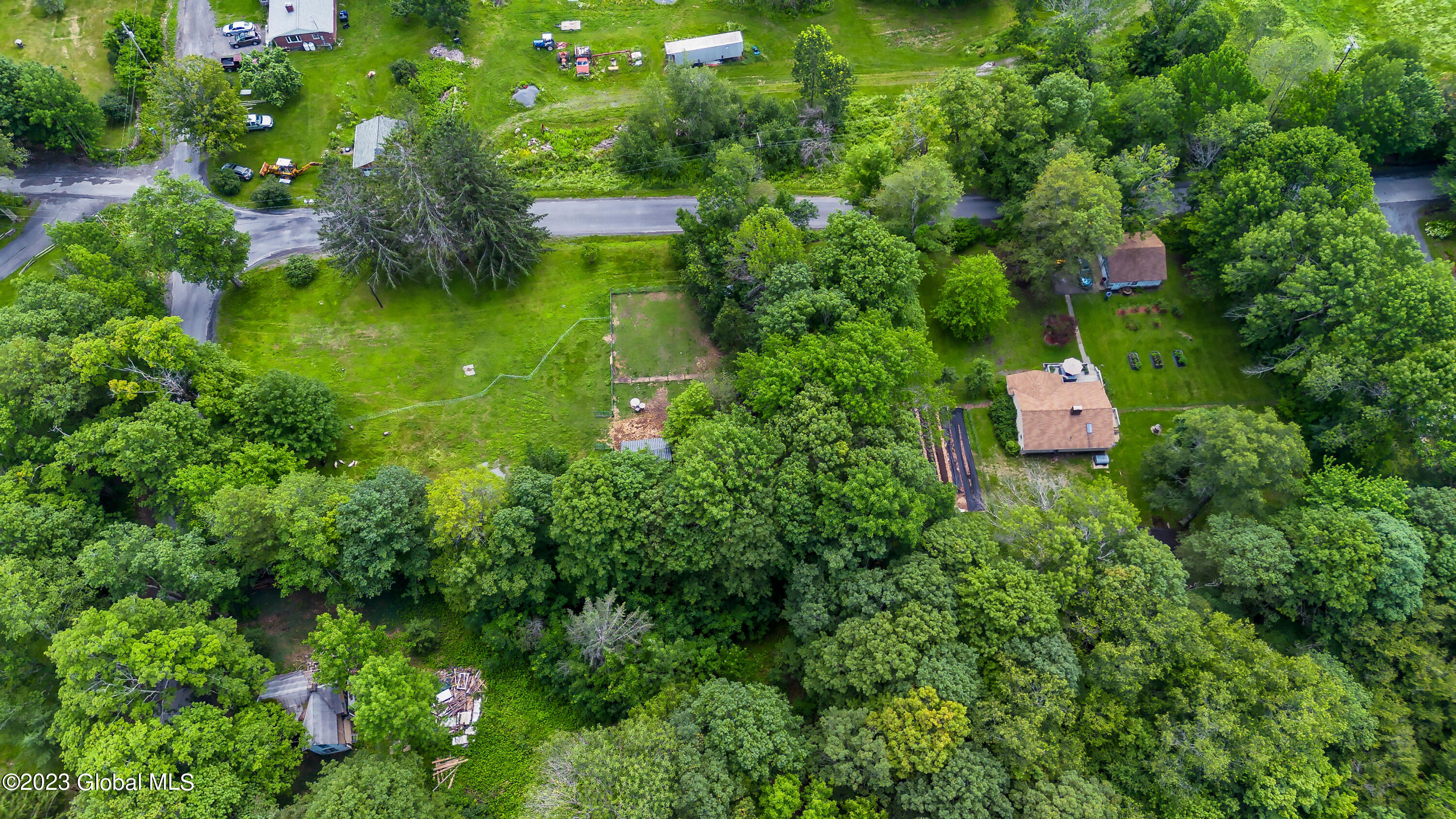 471 Eminence Road Road