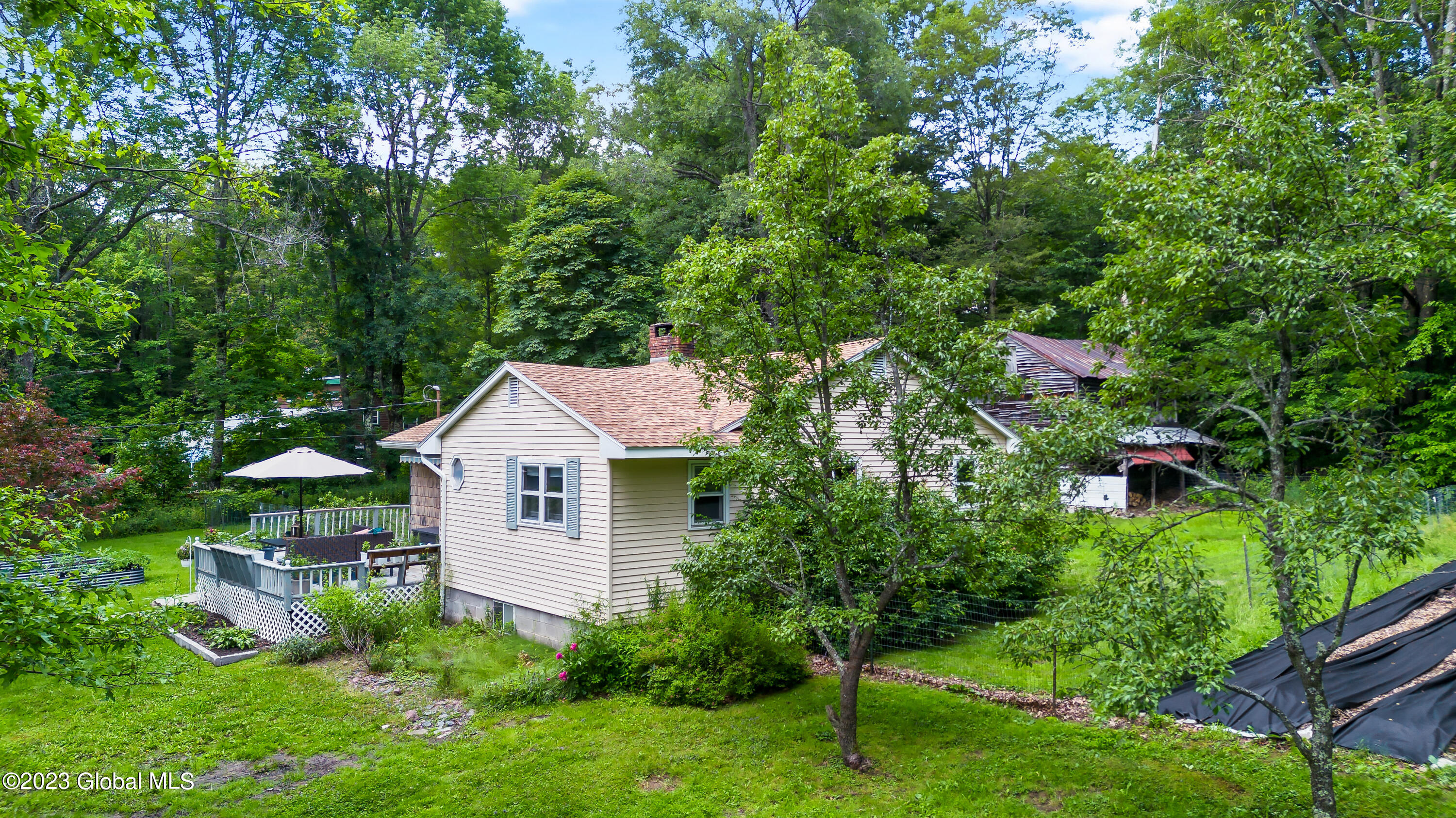 471 Eminence Road Road