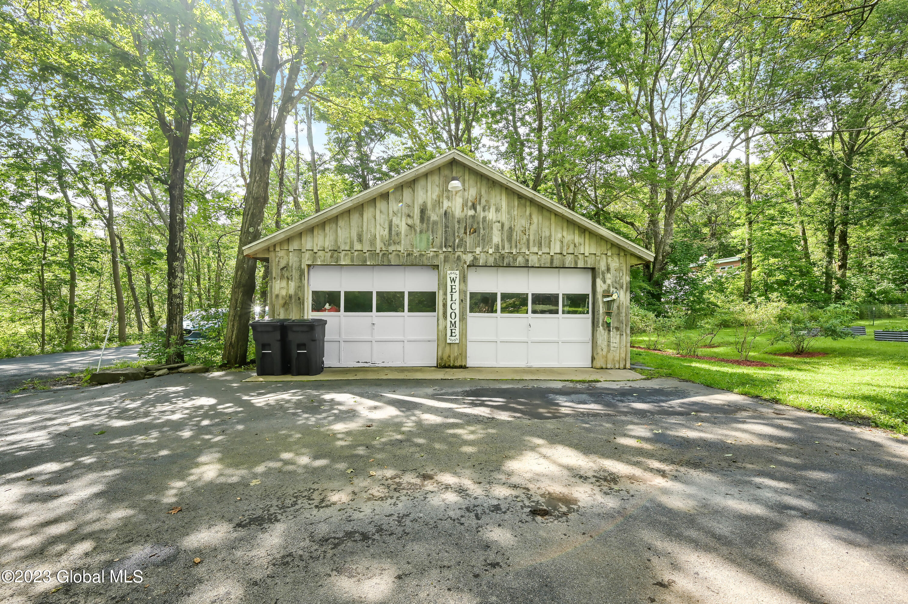 471 Eminence Road Road