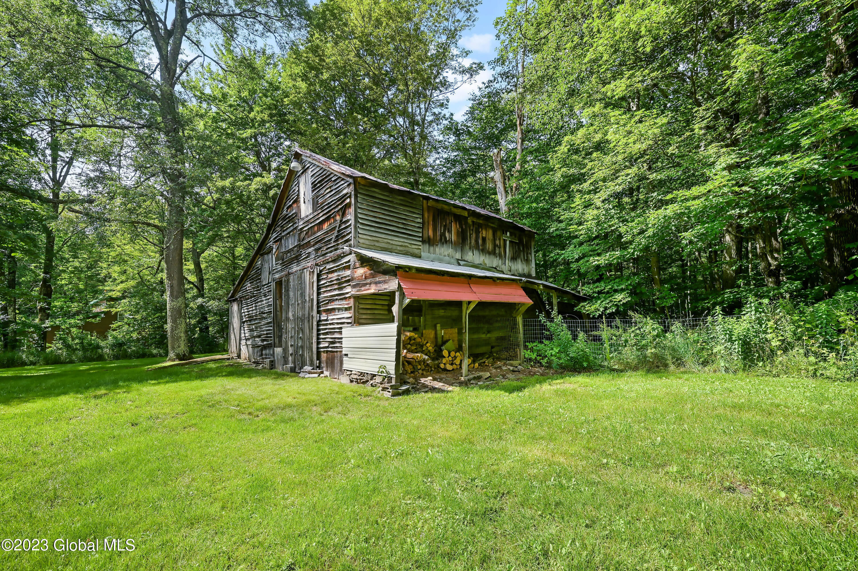 471 Eminence Road Road