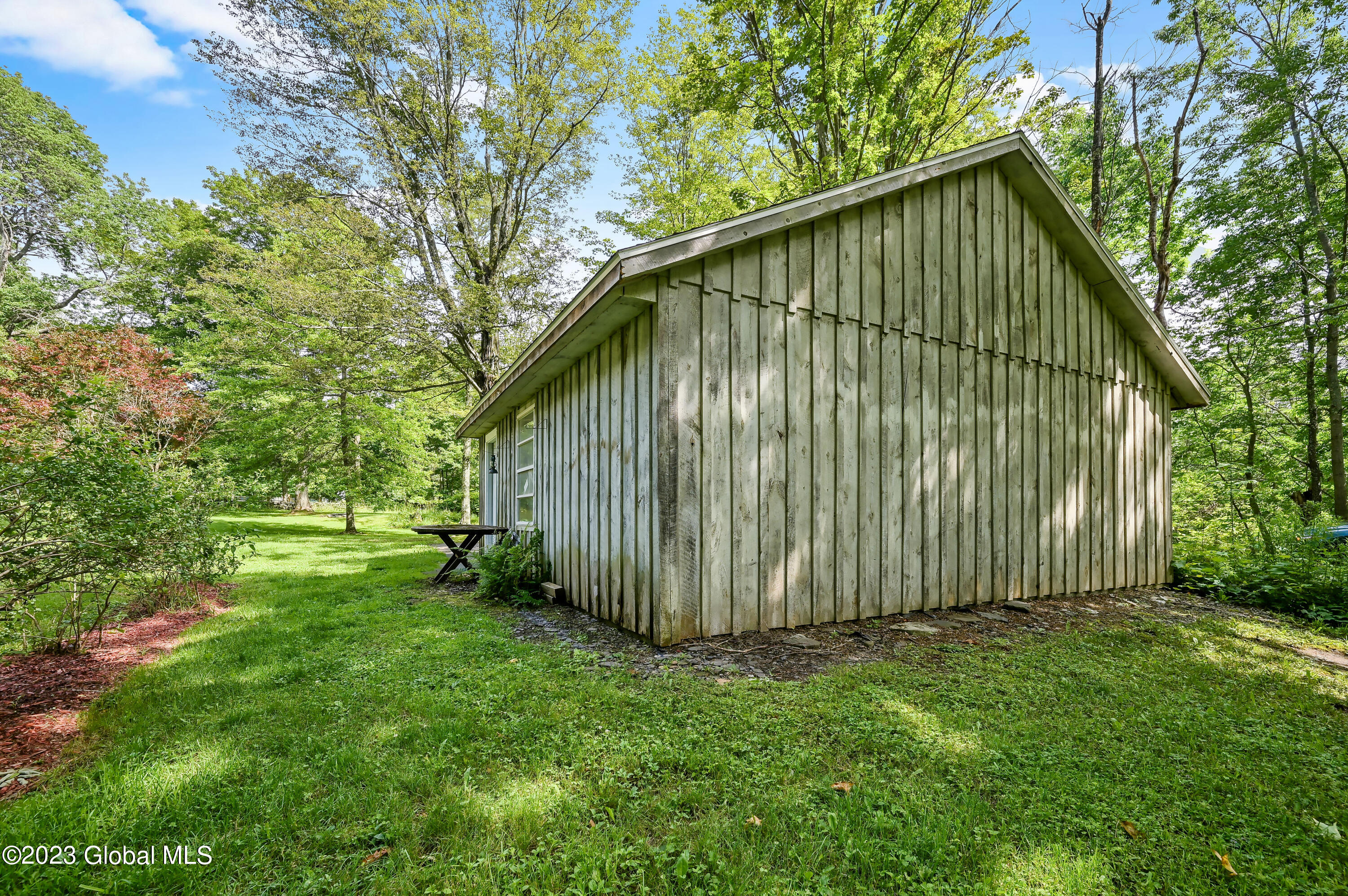 471 Eminence Road Road