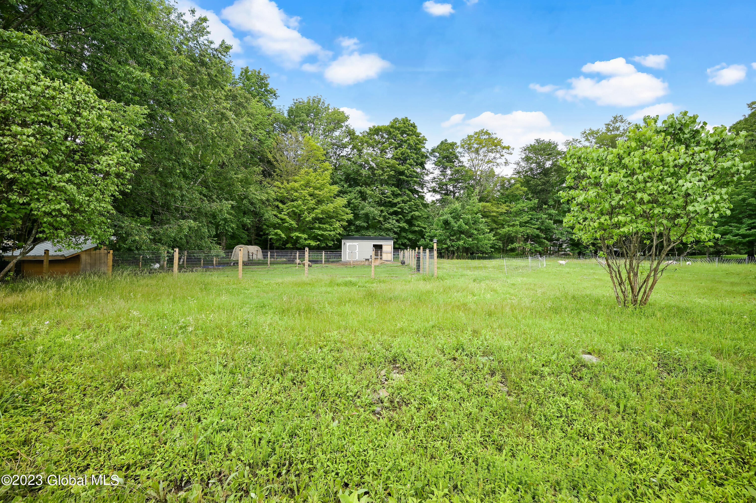 471 Eminence Road Road