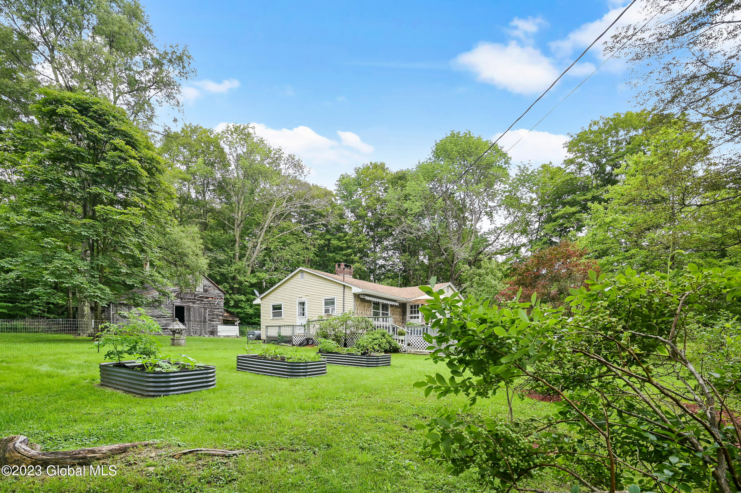 471 Eminence Road Road