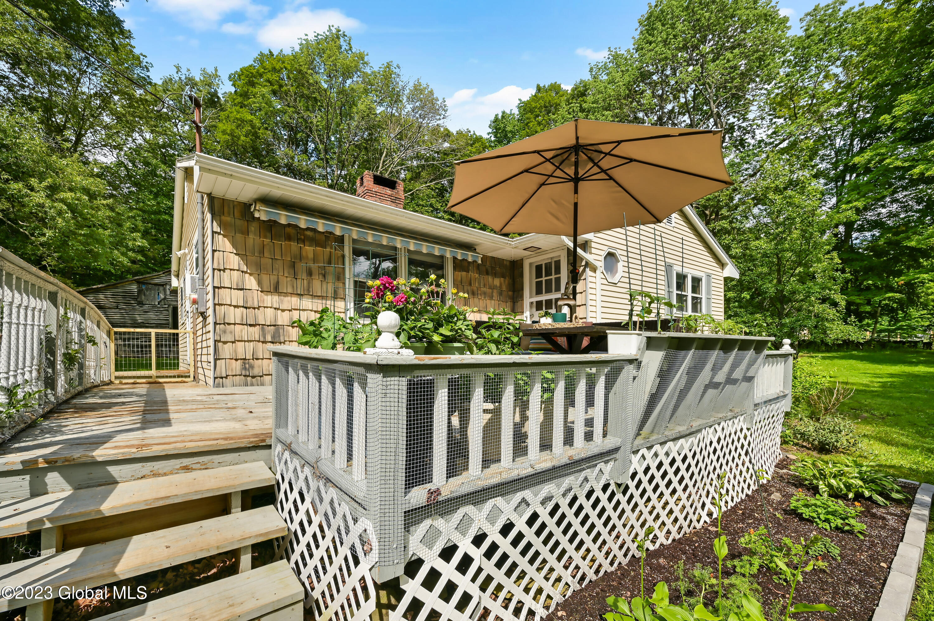 471 Eminence Road Road