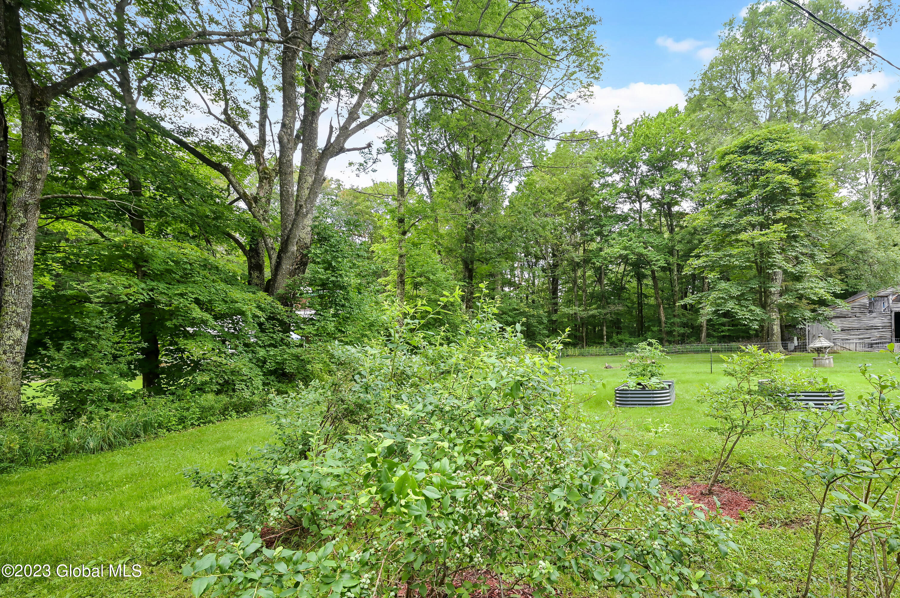 471 Eminence Road Road