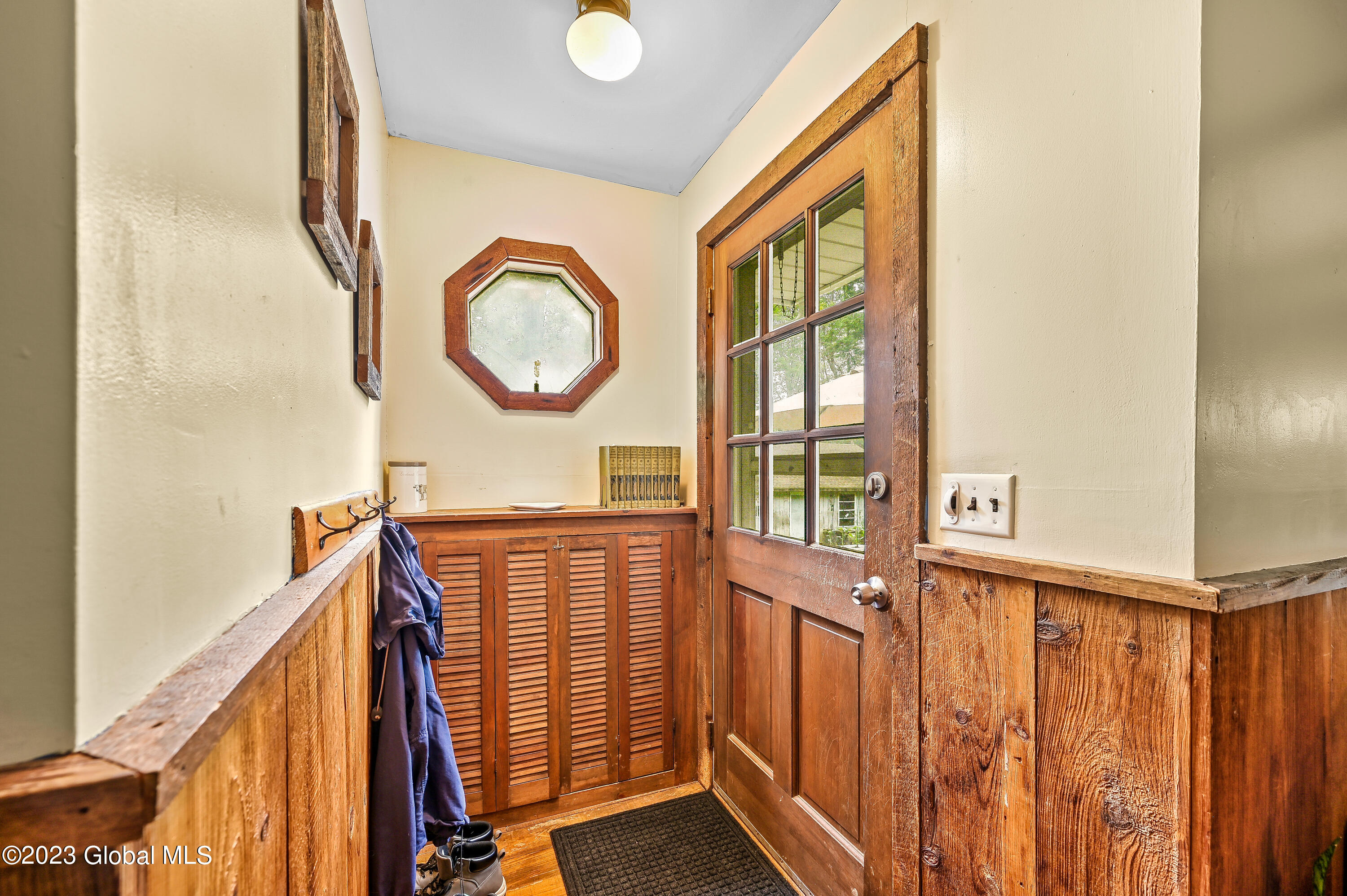 471 Eminence Road Road