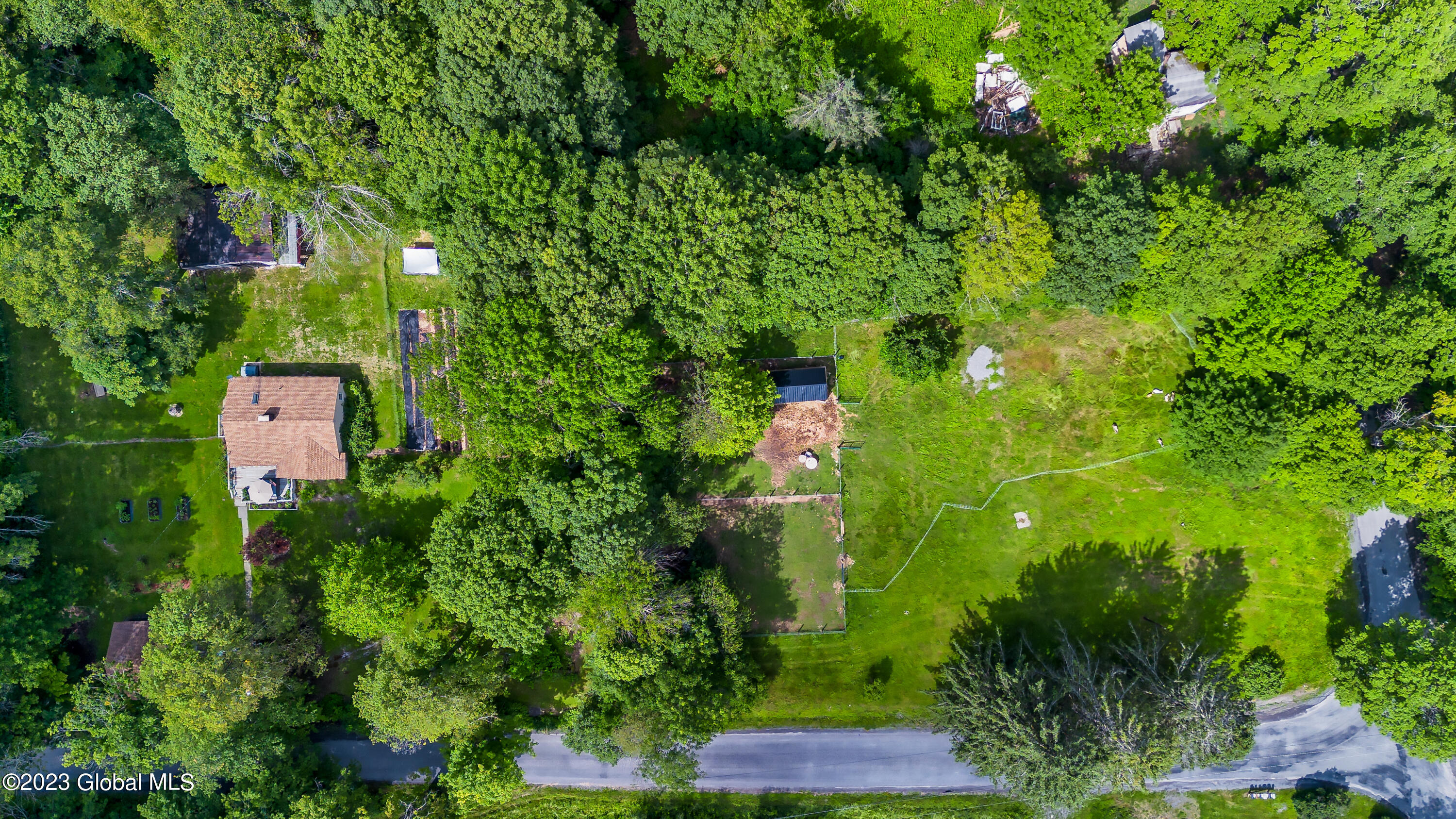 471 Eminence Road Road