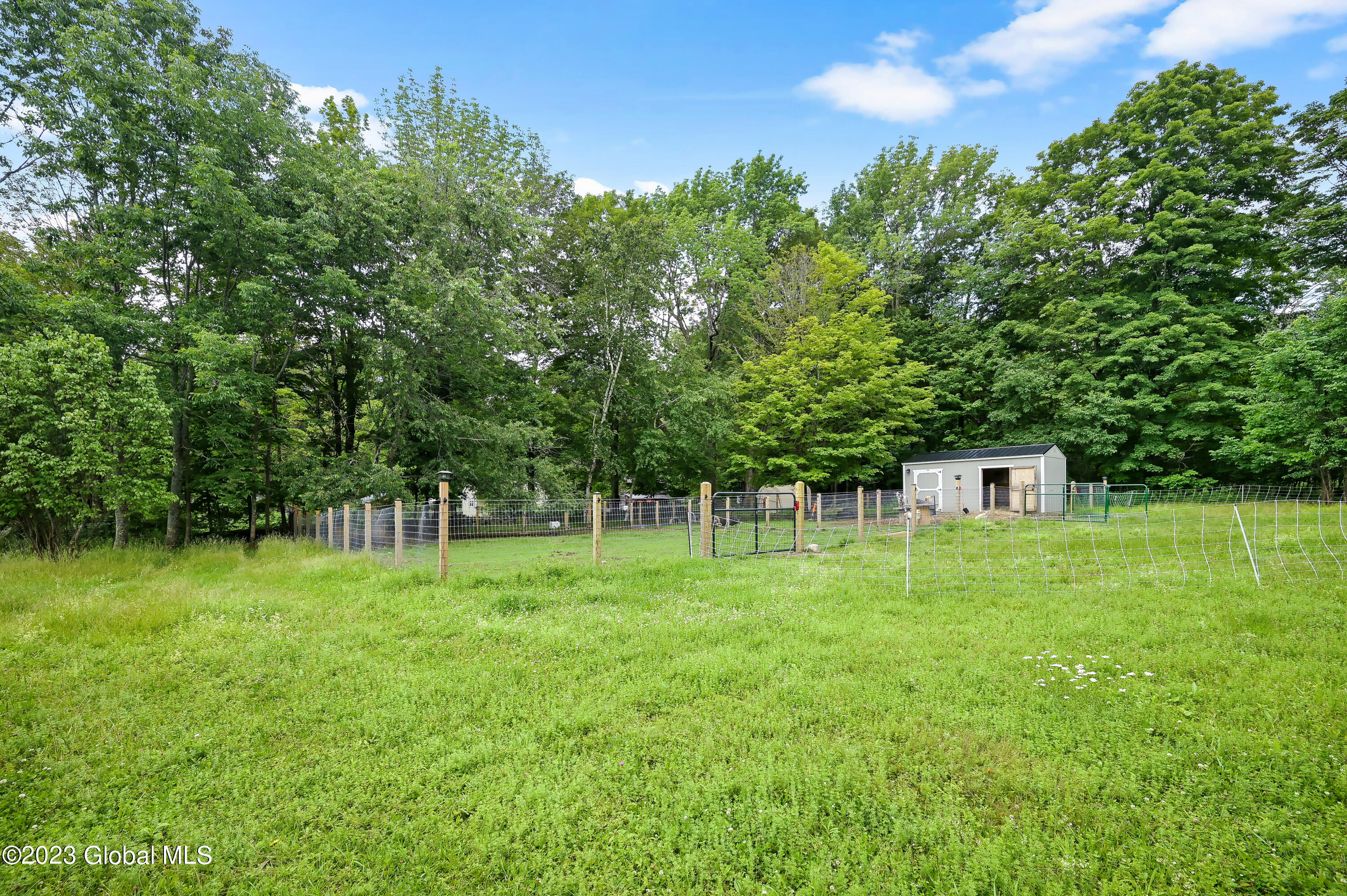 471 Eminence Road Road