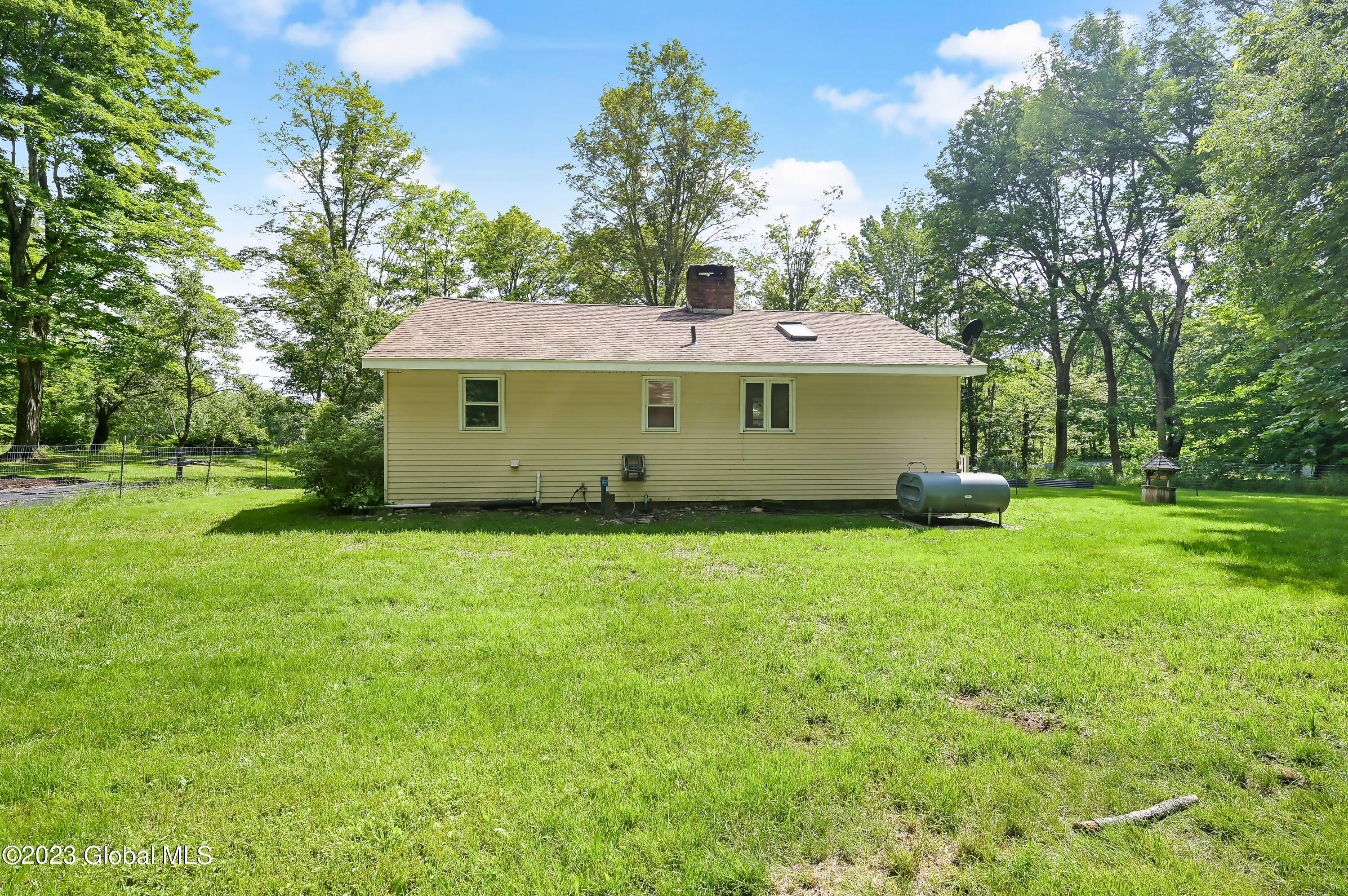 471 Eminence Road Road