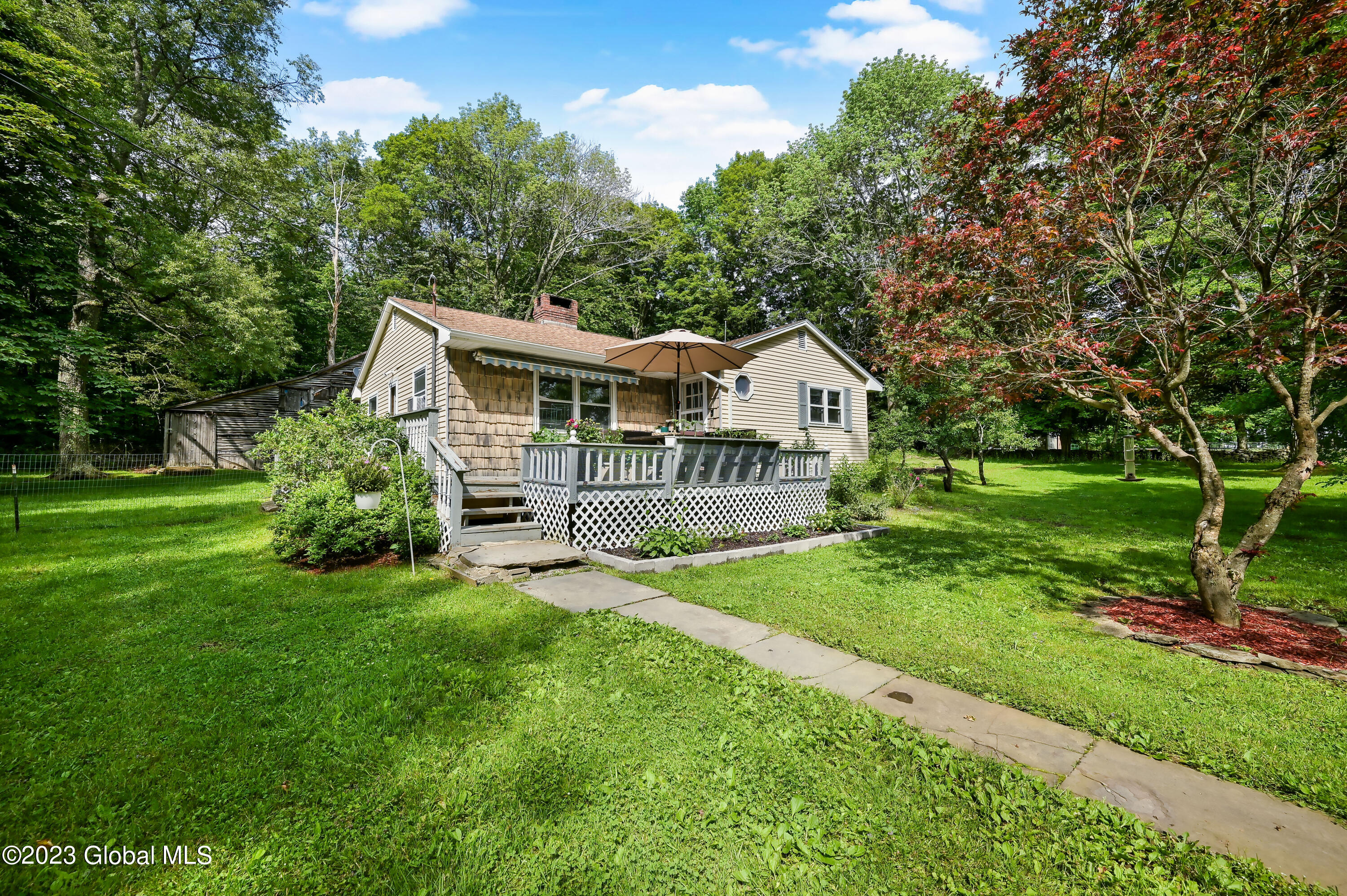 471 Eminence Road Road