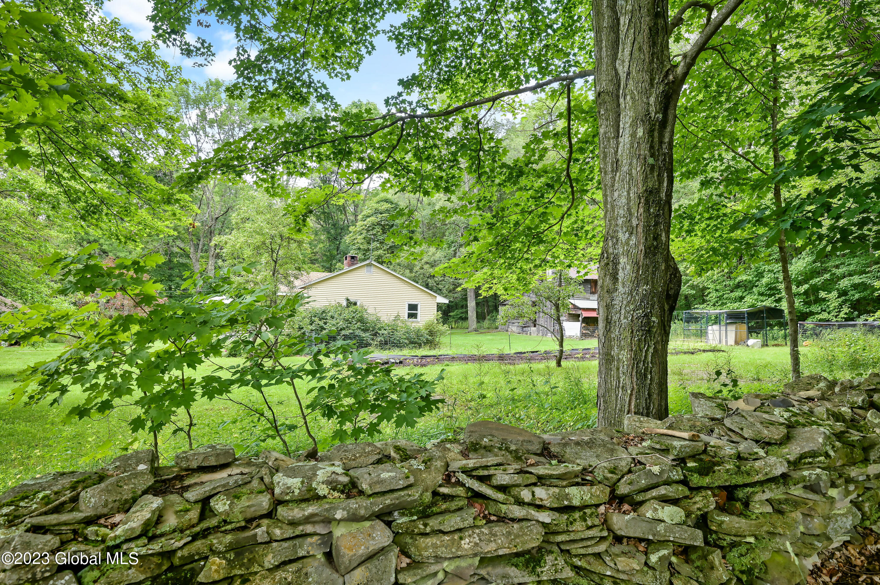 471 Eminence Road Road