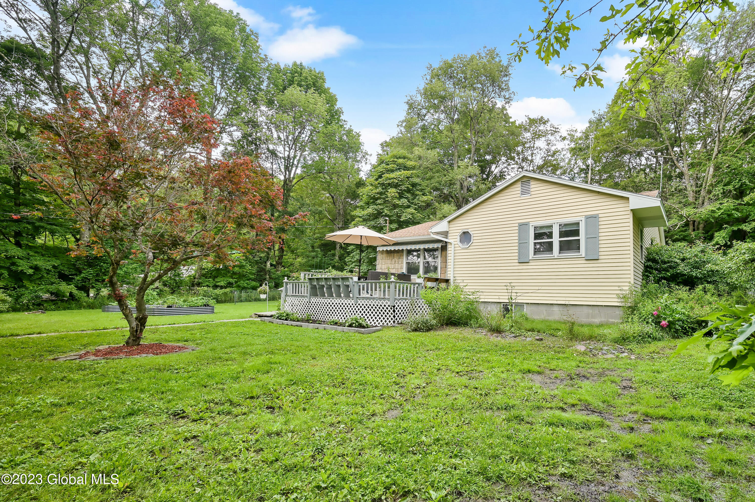 471 Eminence Road Road