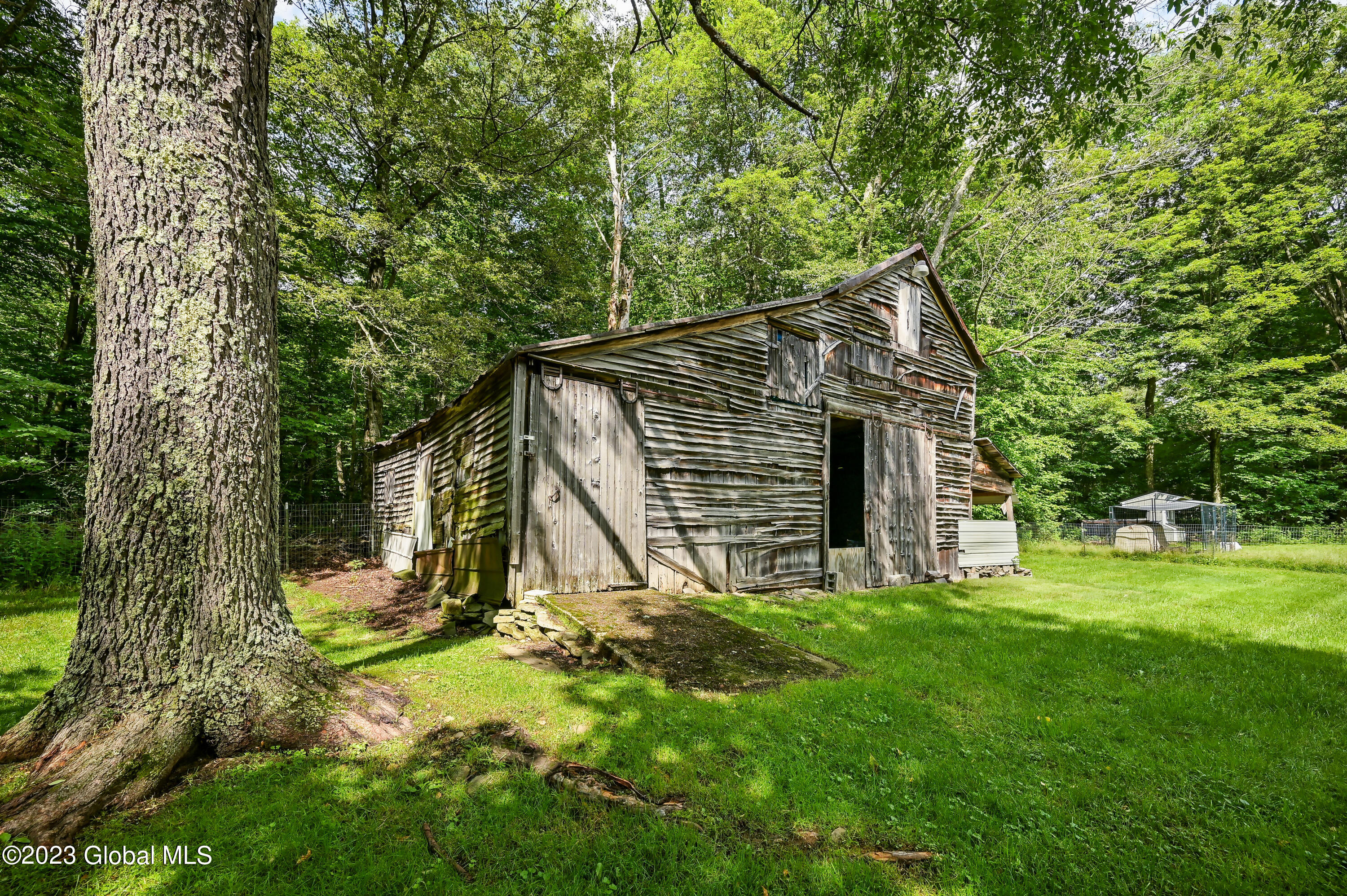 471 Eminence Road Road