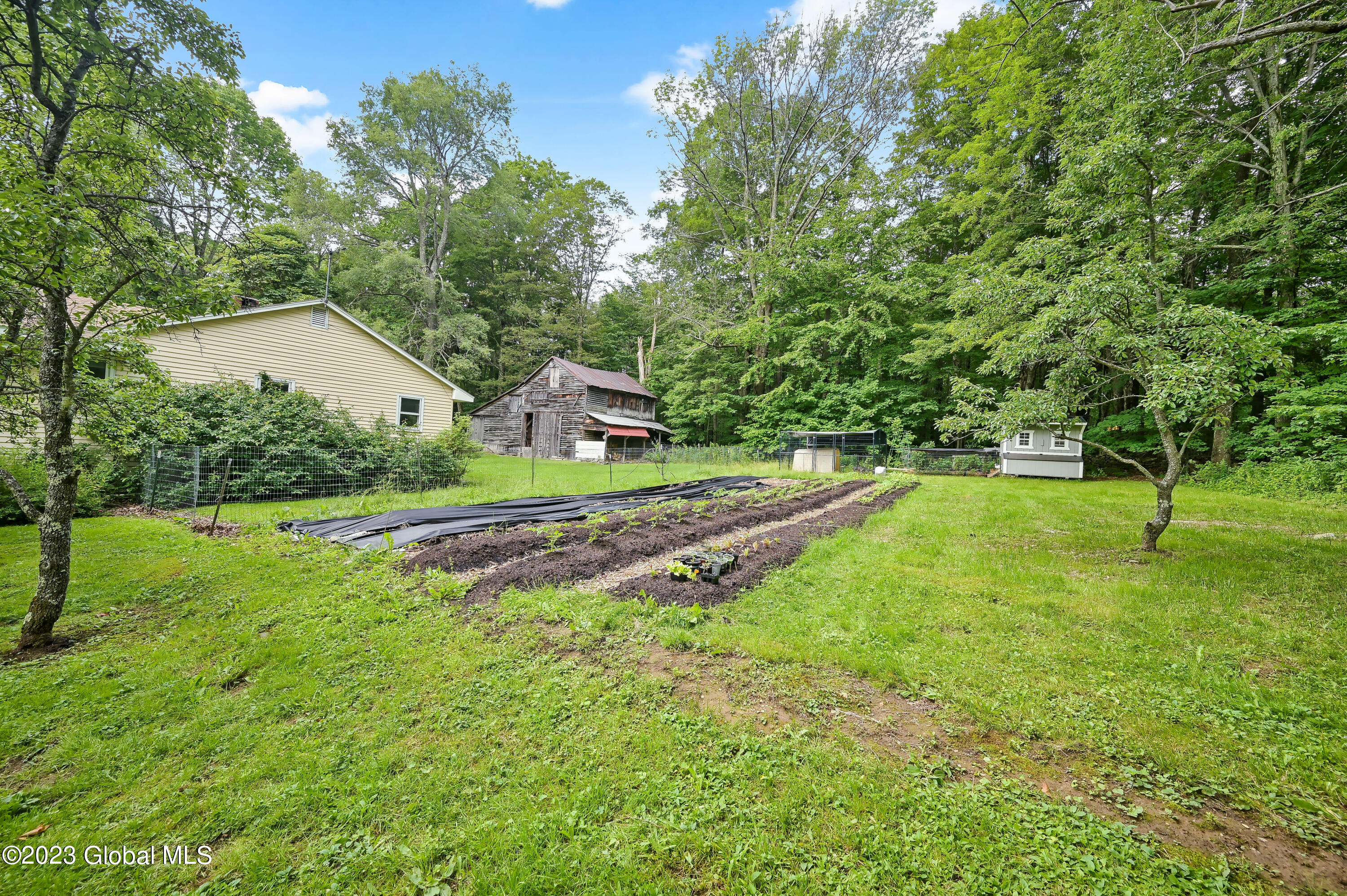 471 Eminence Road Road