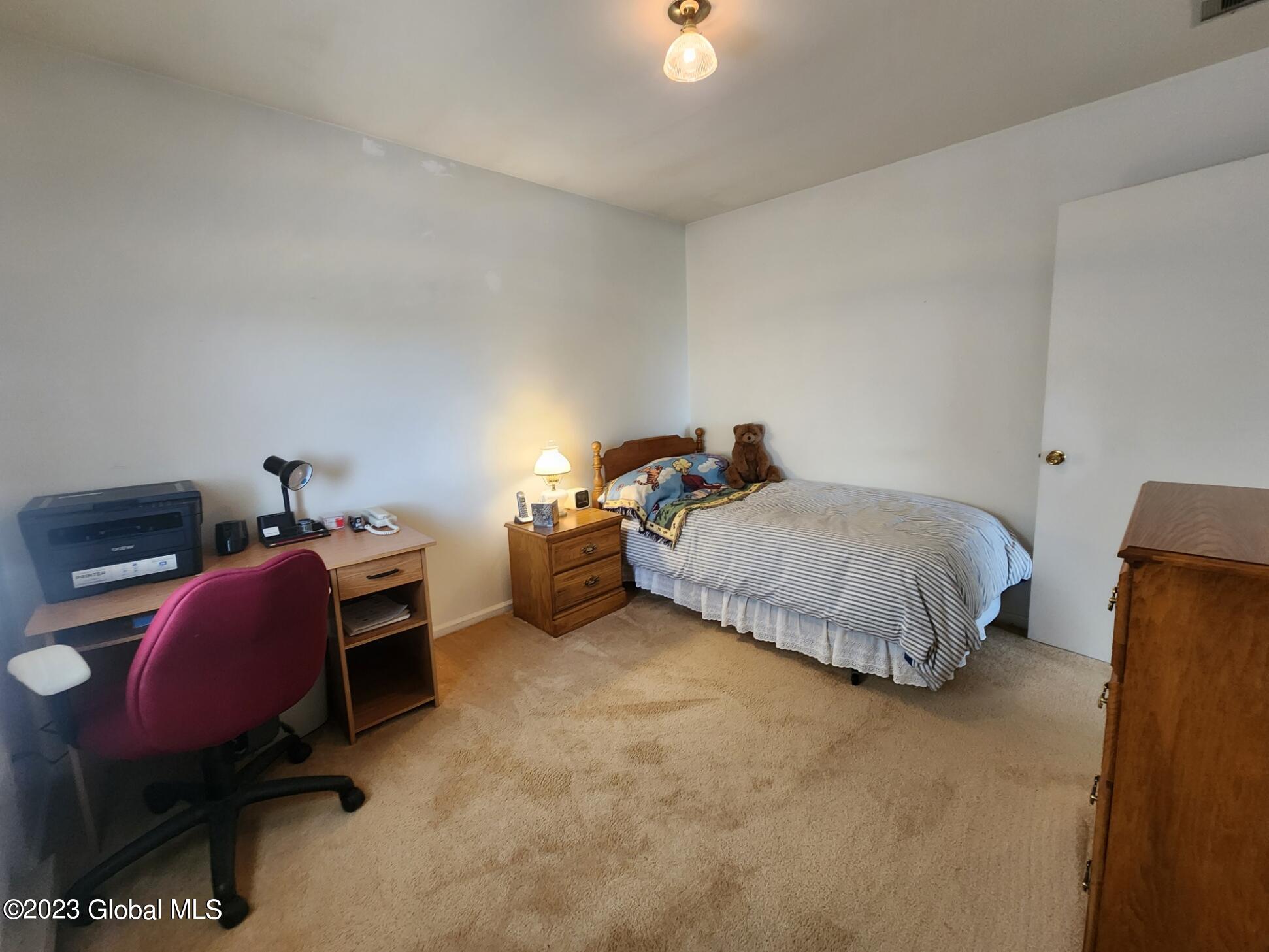 124 Crommie Road