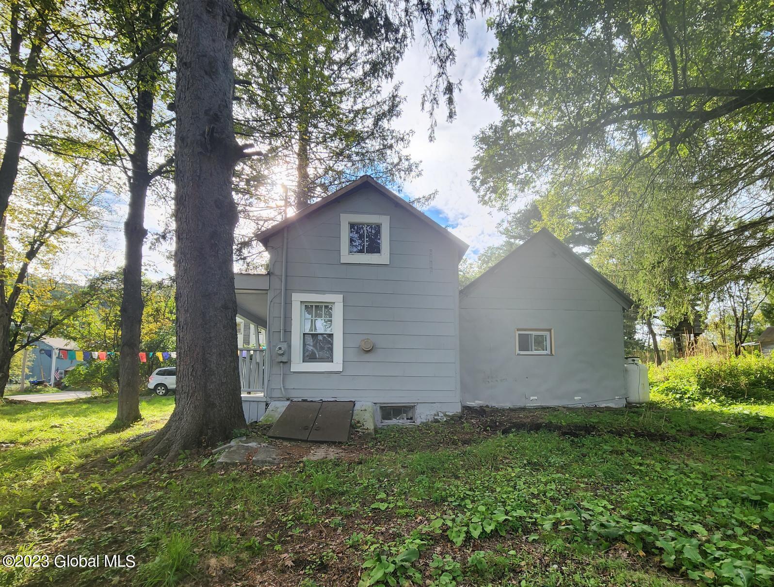 1452 Huntersland Road