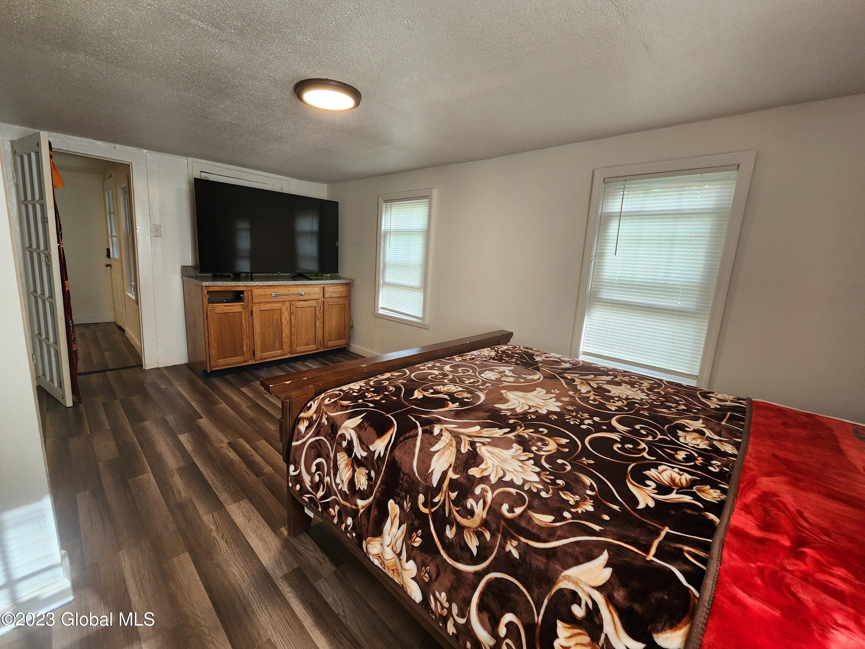 1452 Huntersland Road