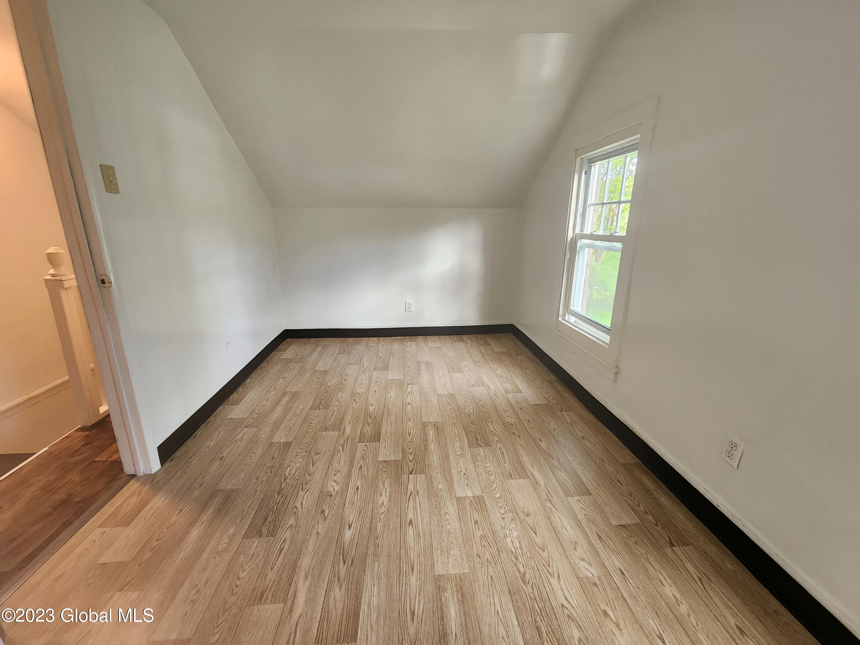 1452 Huntersland Road