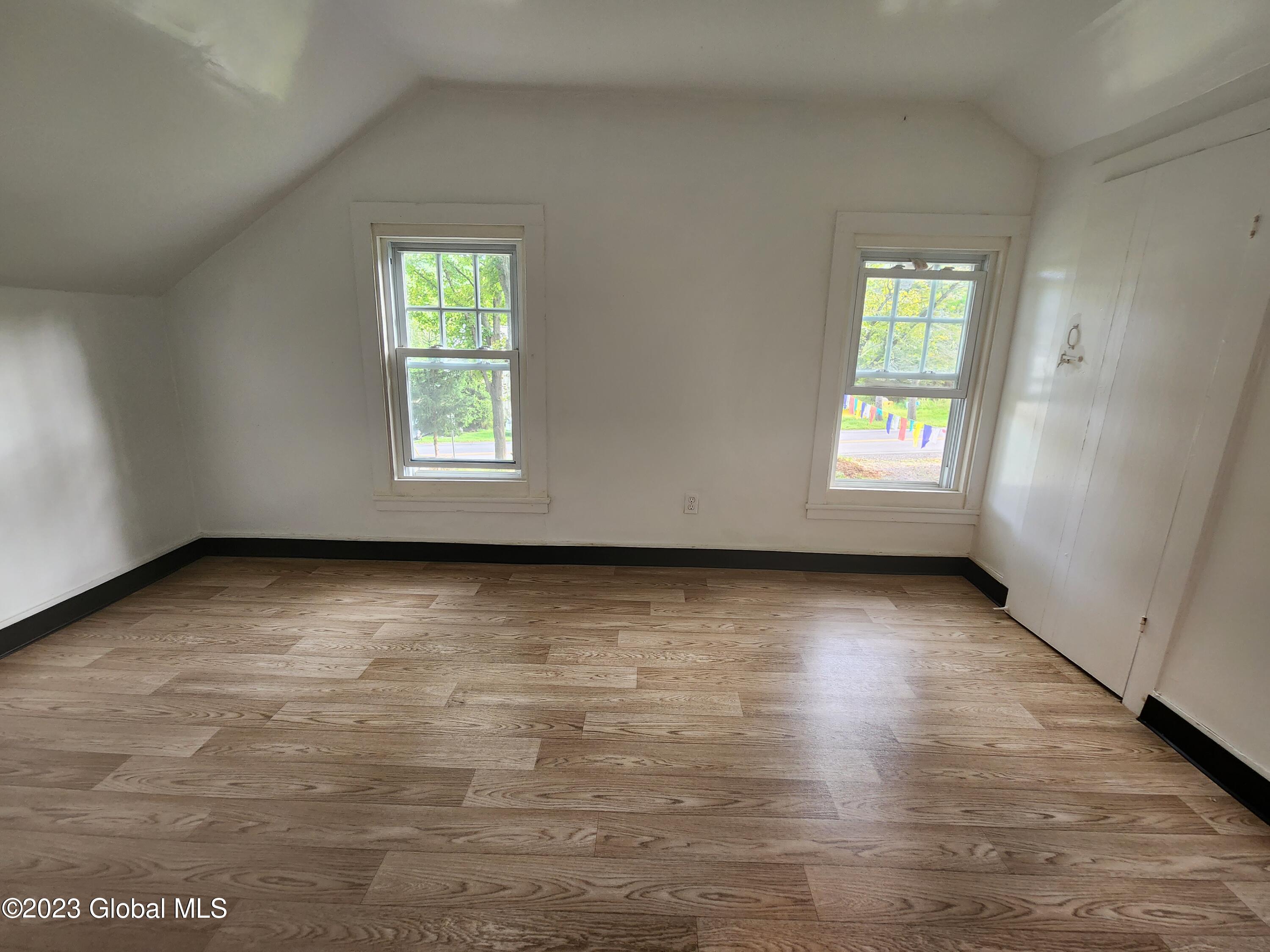 1452 Huntersland Road