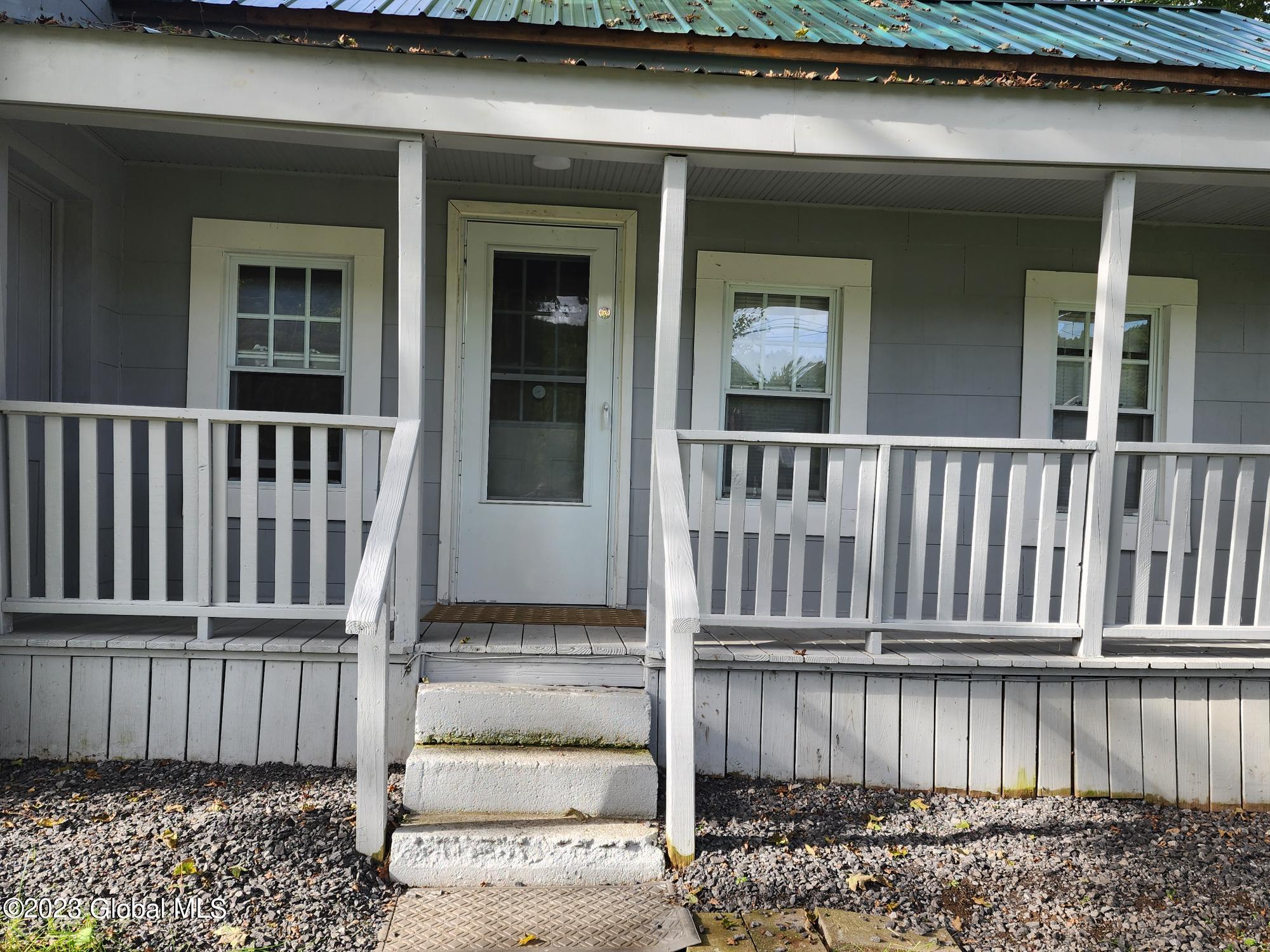 1452 Huntersland Road