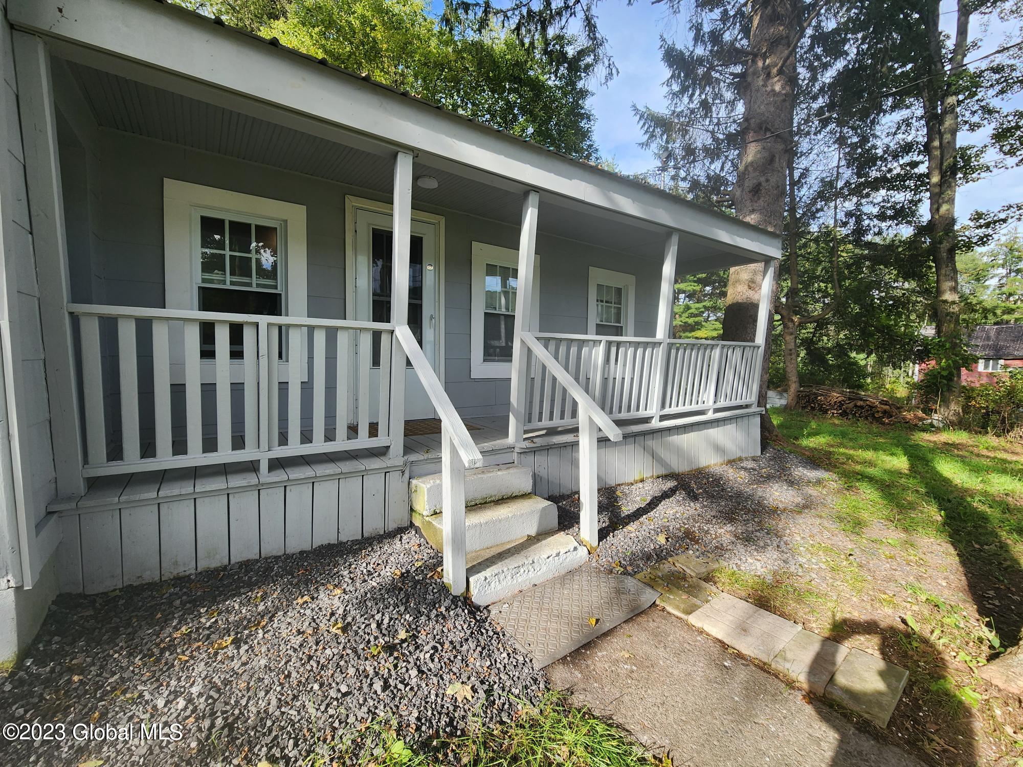 1452 Huntersland Road