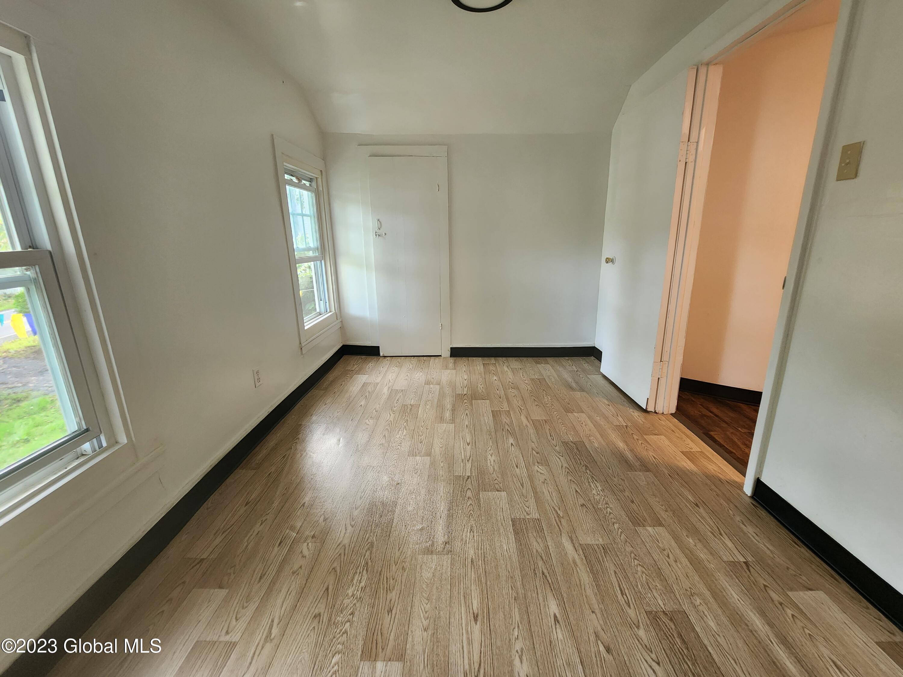 1452 Huntersland Road