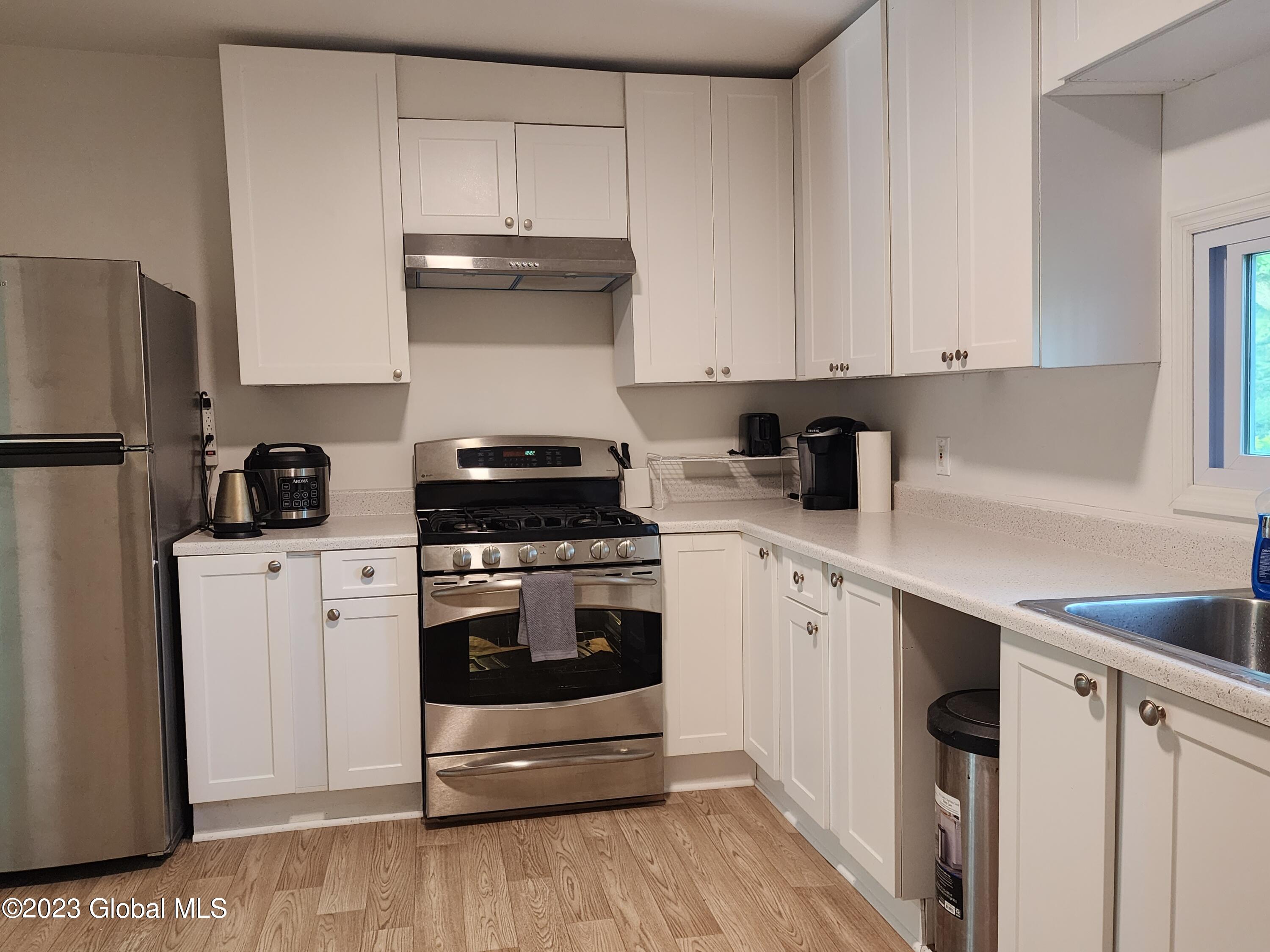 1452 Huntersland Road