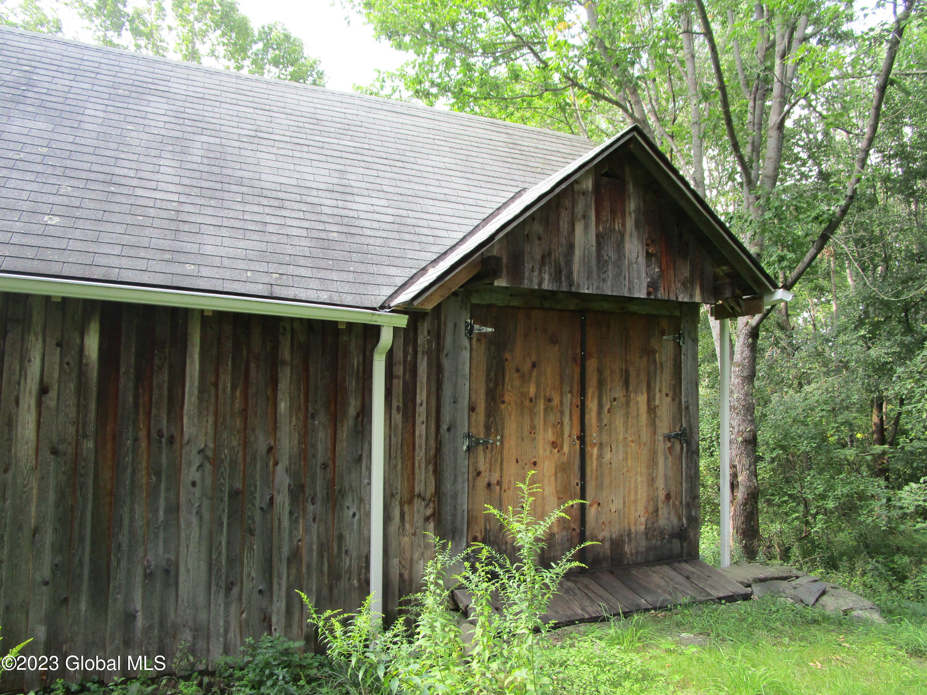 335 Hill Road