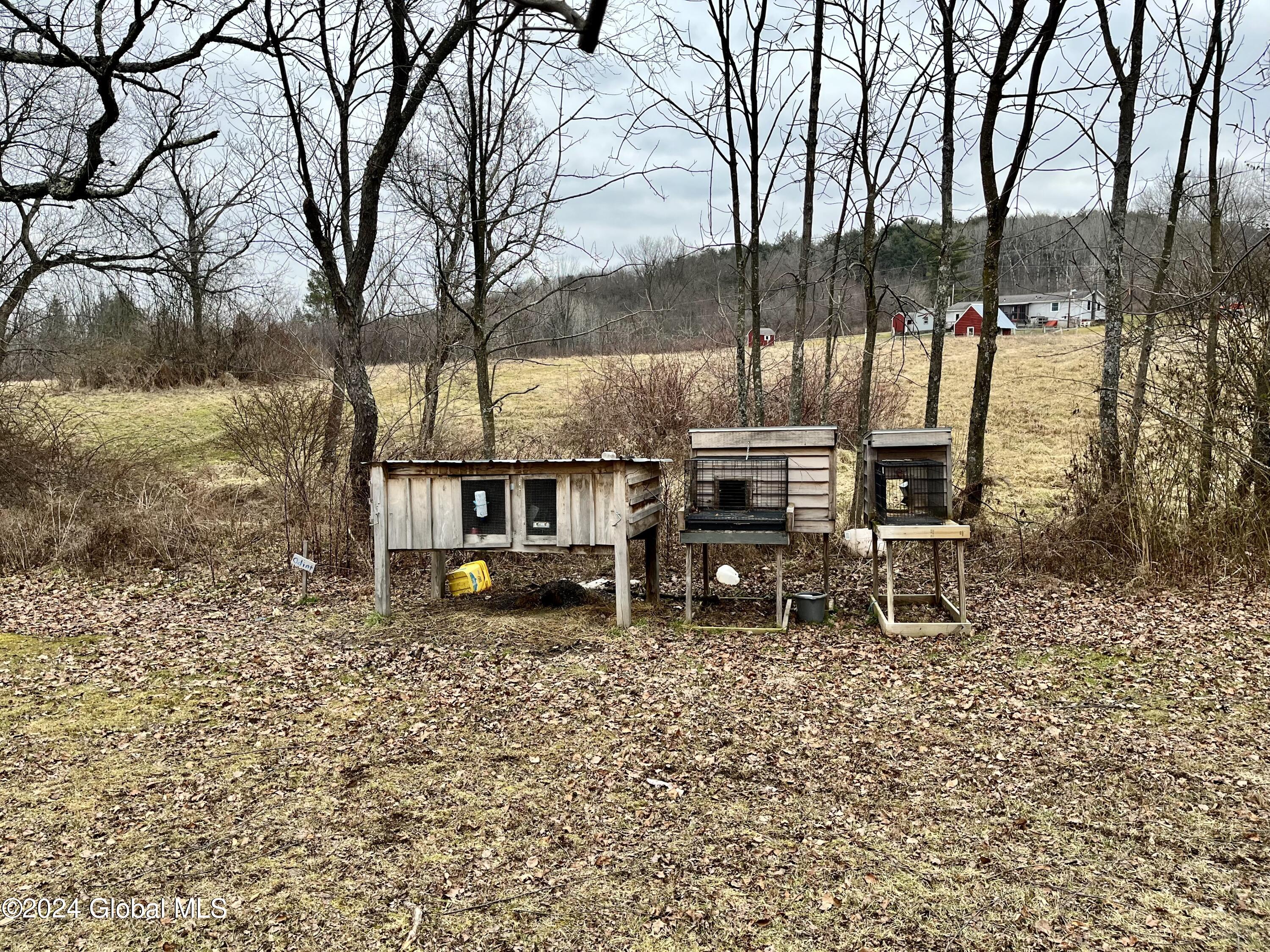 2560 Creek Road