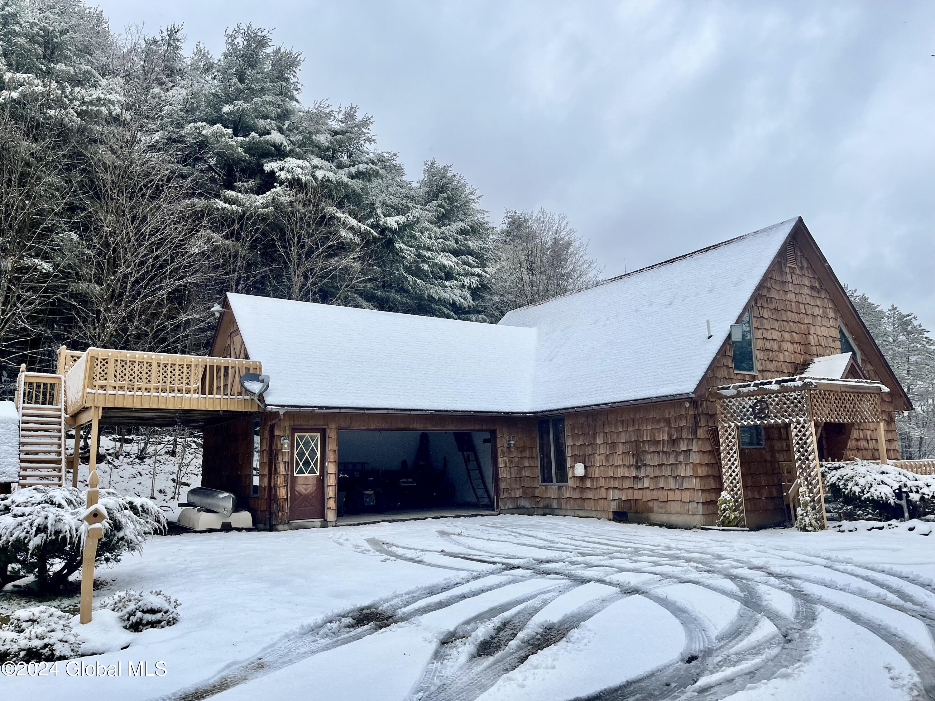 121 Sawyer Hollow Rd Road