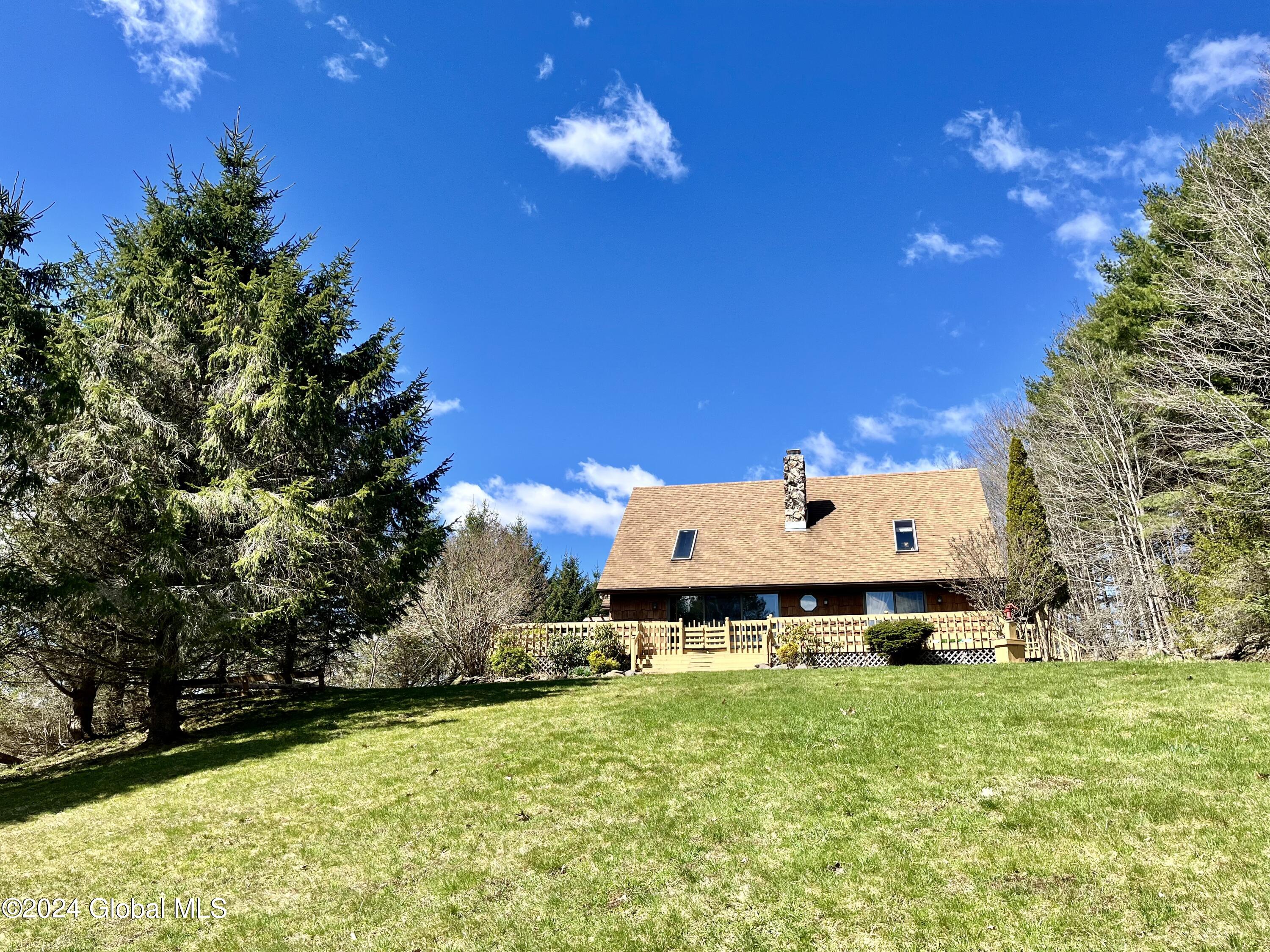 121 Sawyer Hollow Rd Road