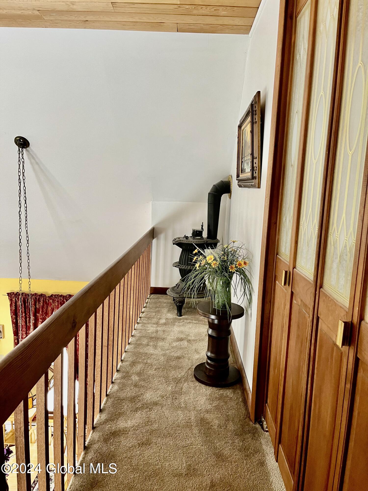 121 Sawyer Hollow Rd Road