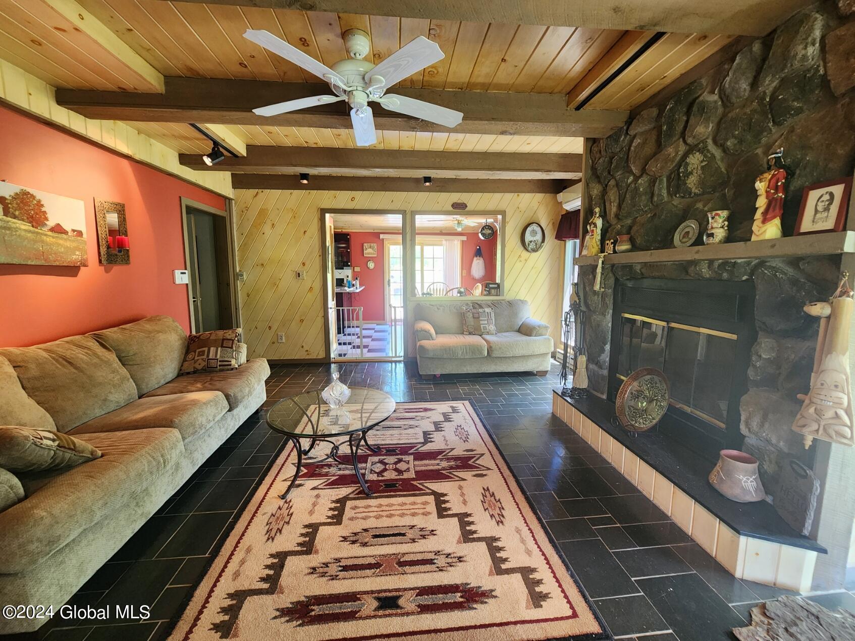 746 W Richmondville Road