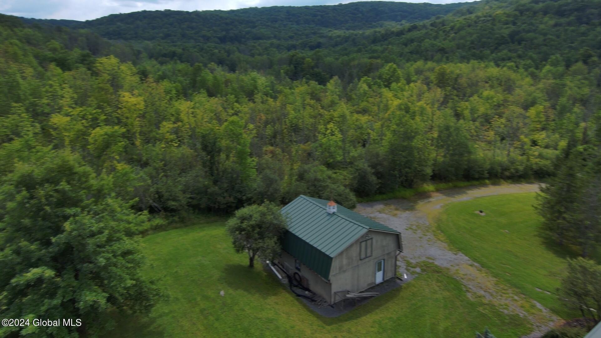 746 W Richmondville Road
