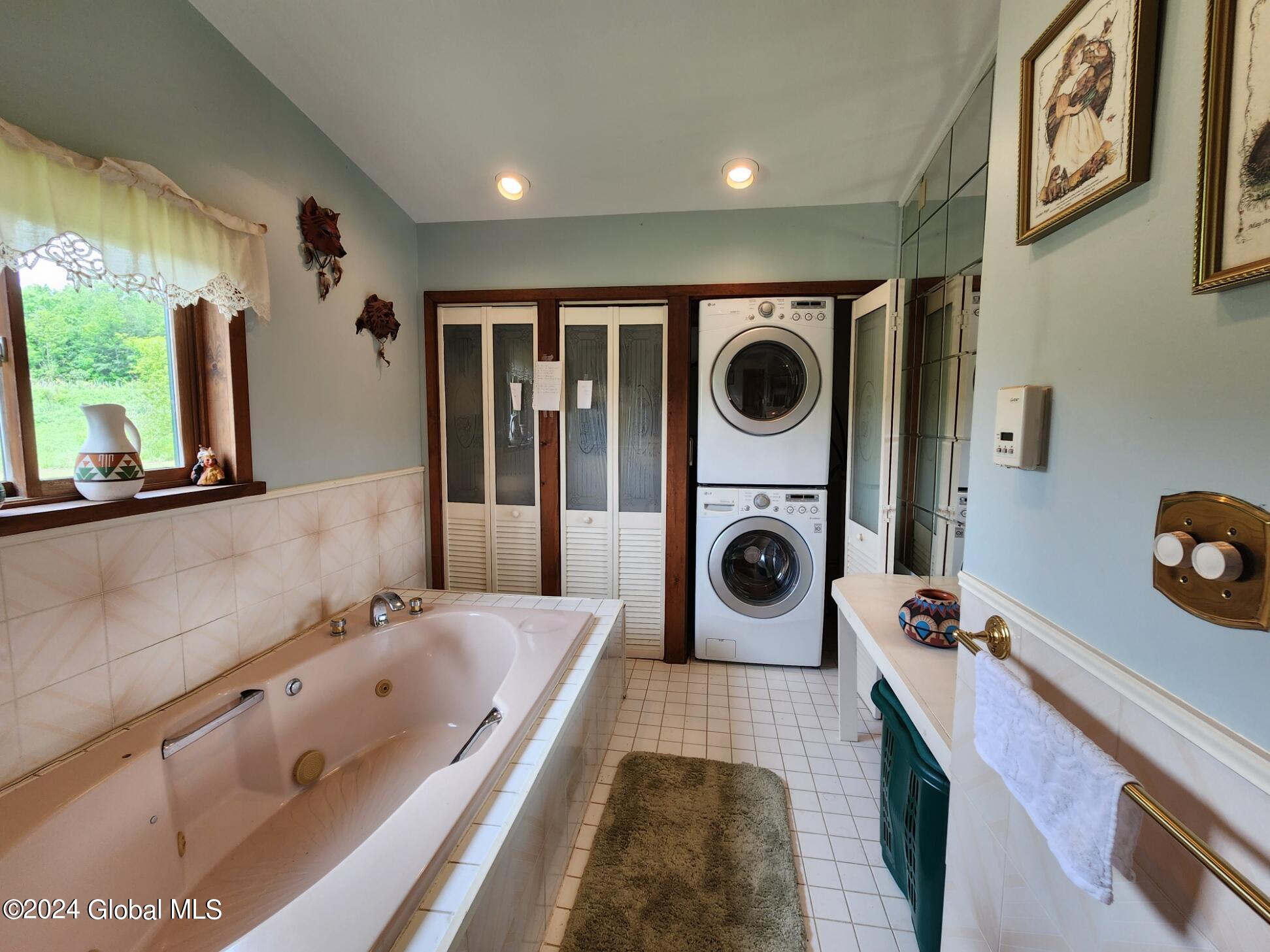 746 W Richmondville Road