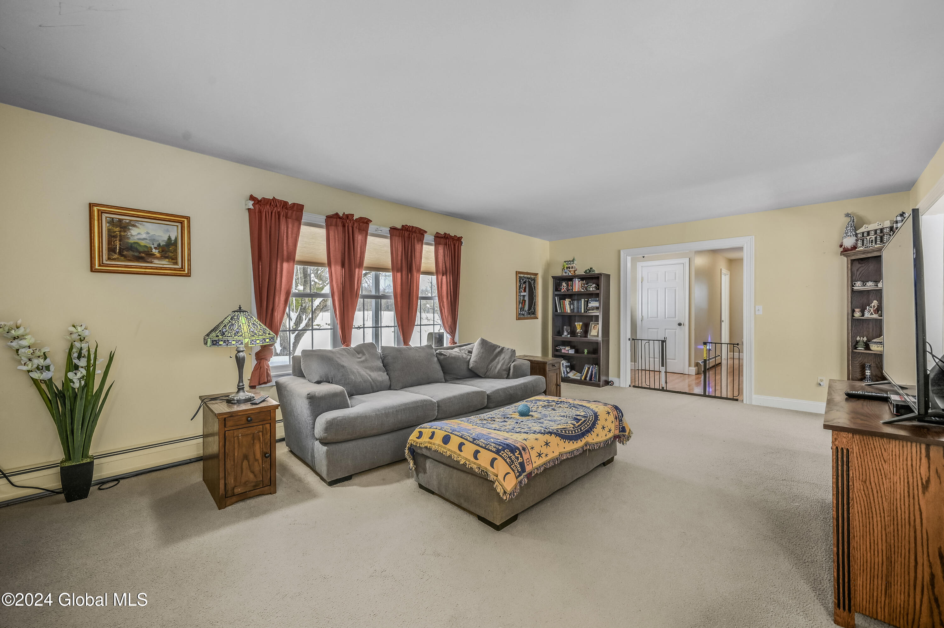 652 North Road