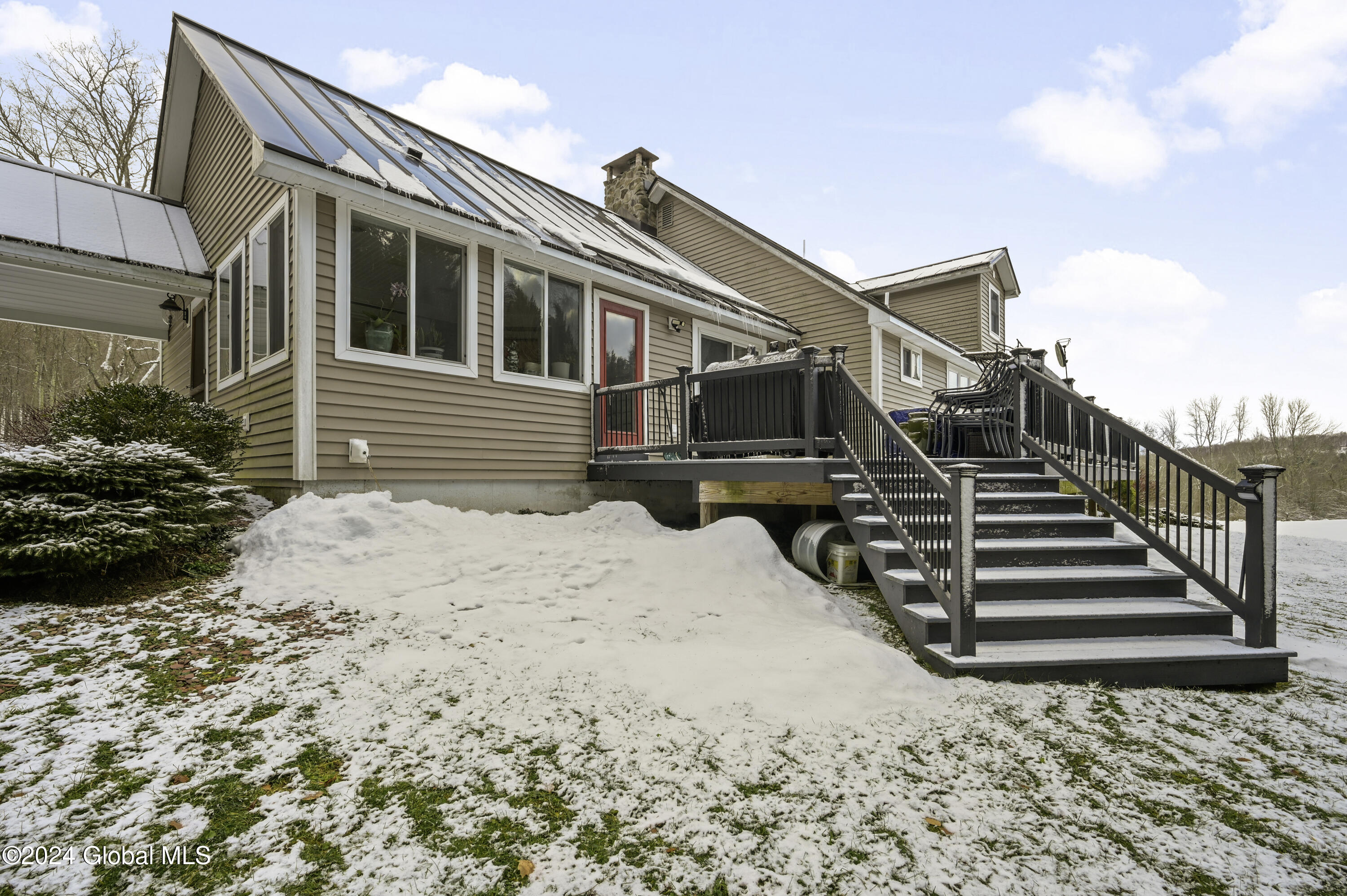 652 North Road