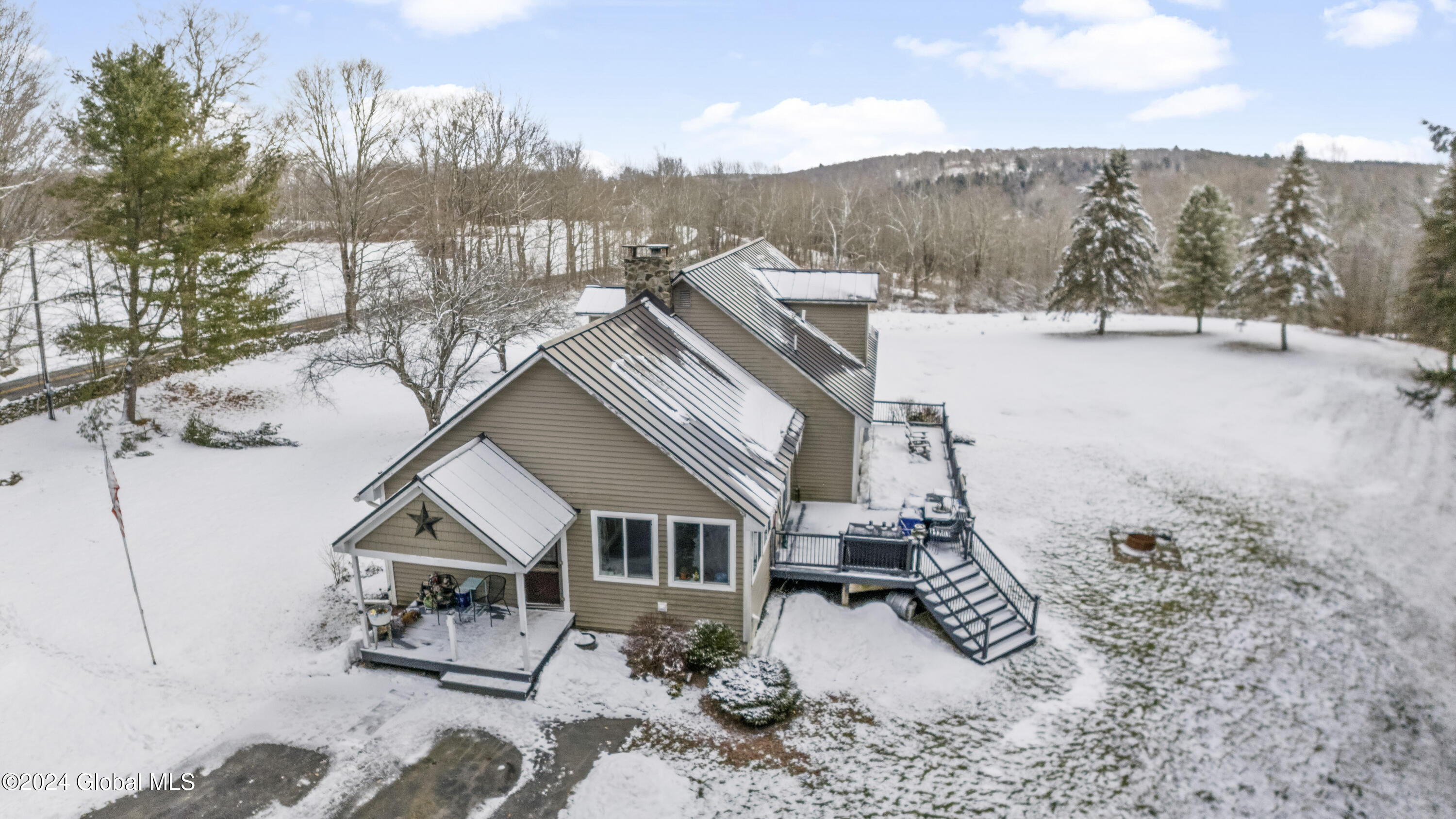 652 North Road