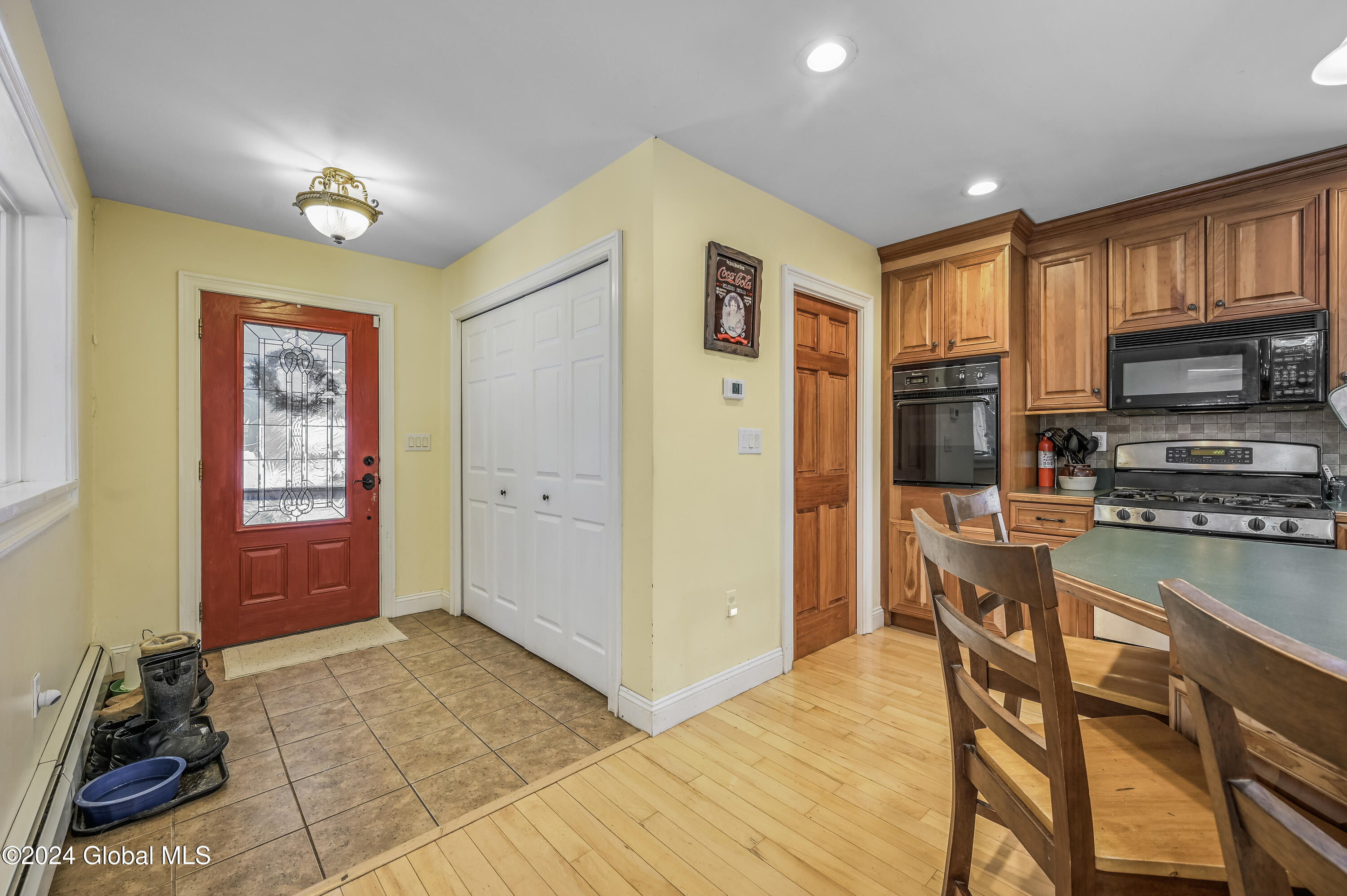 652 North Road