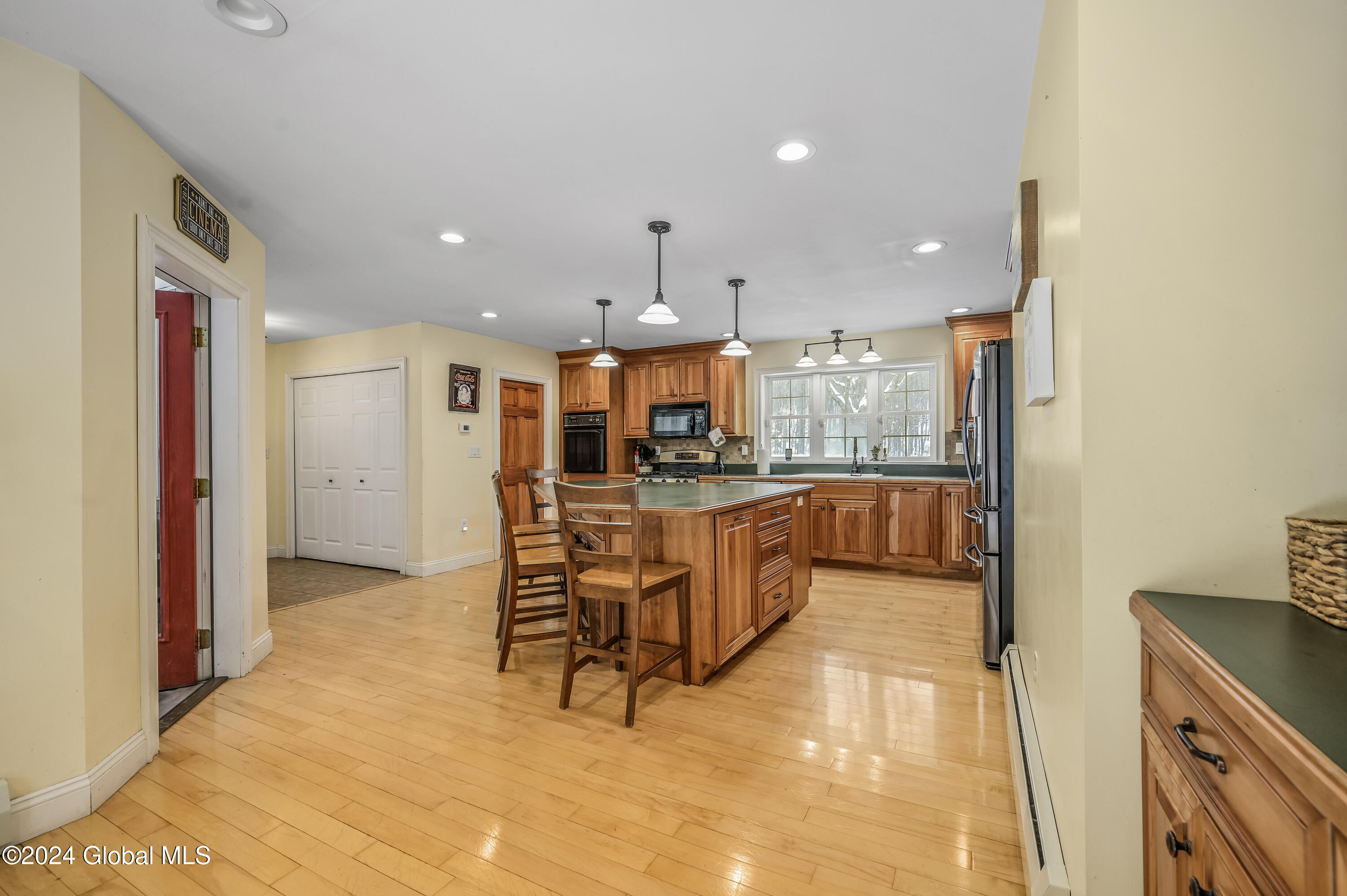 652 North Road