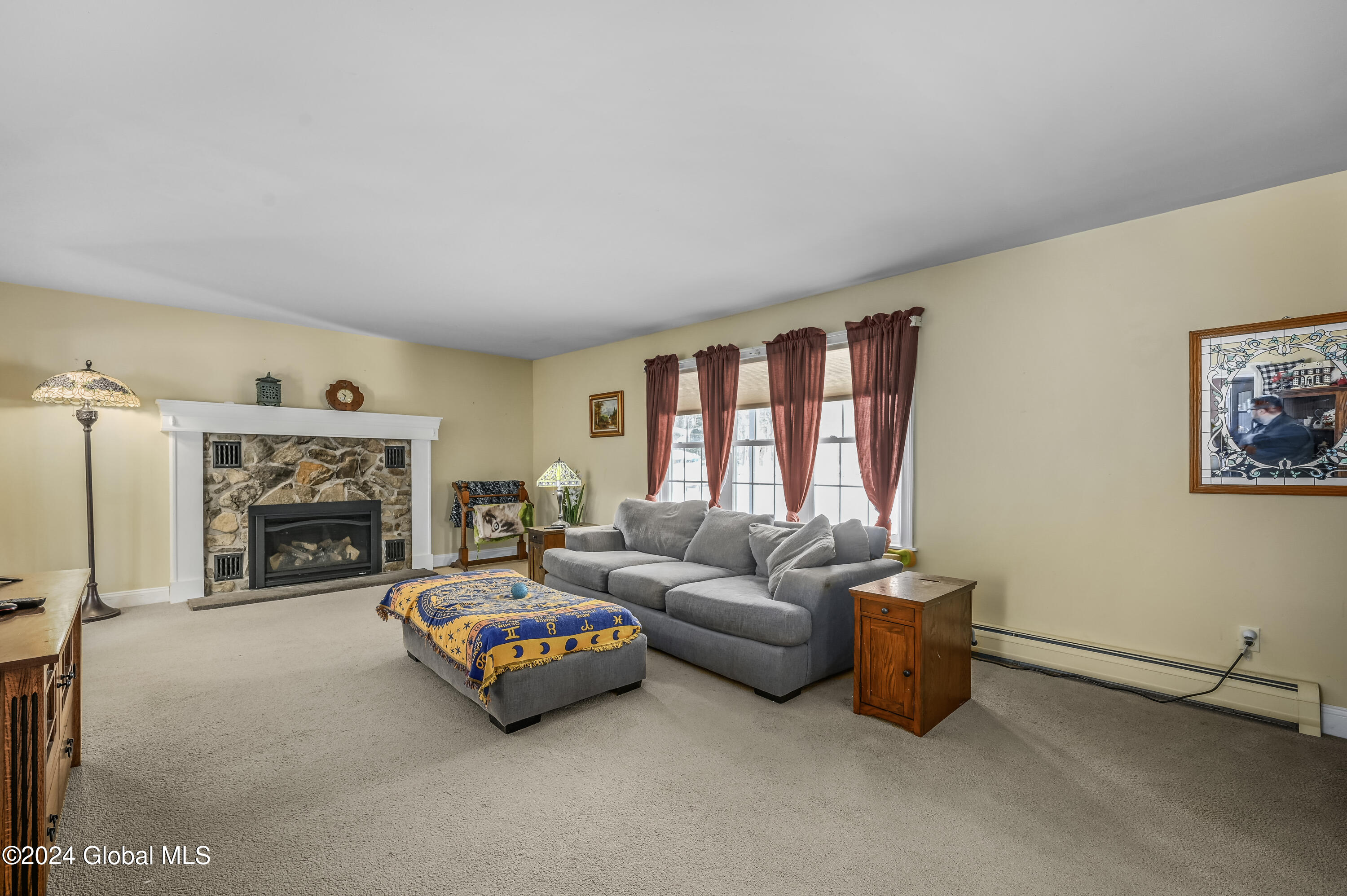 652 North Road