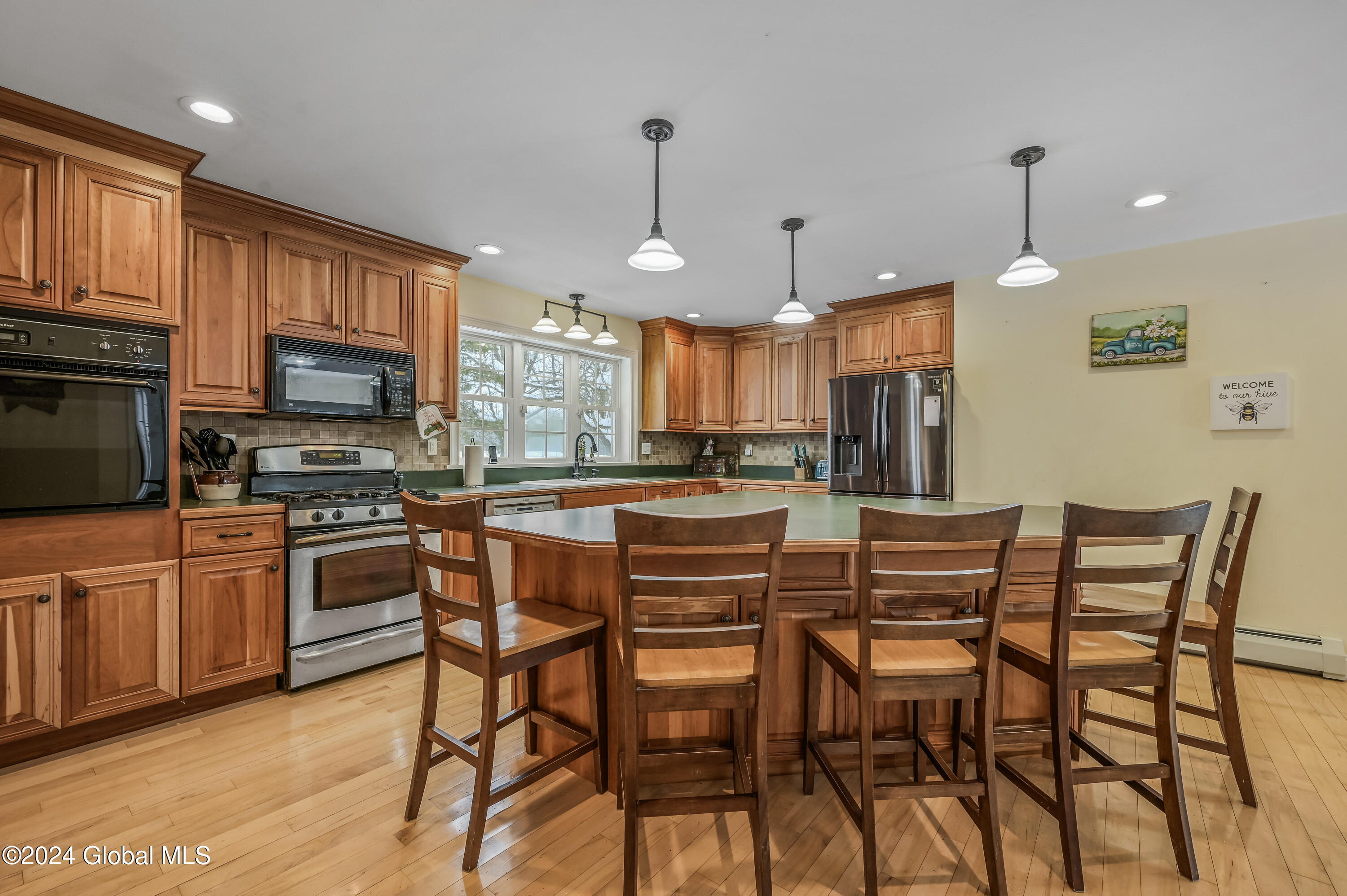 652 North Road