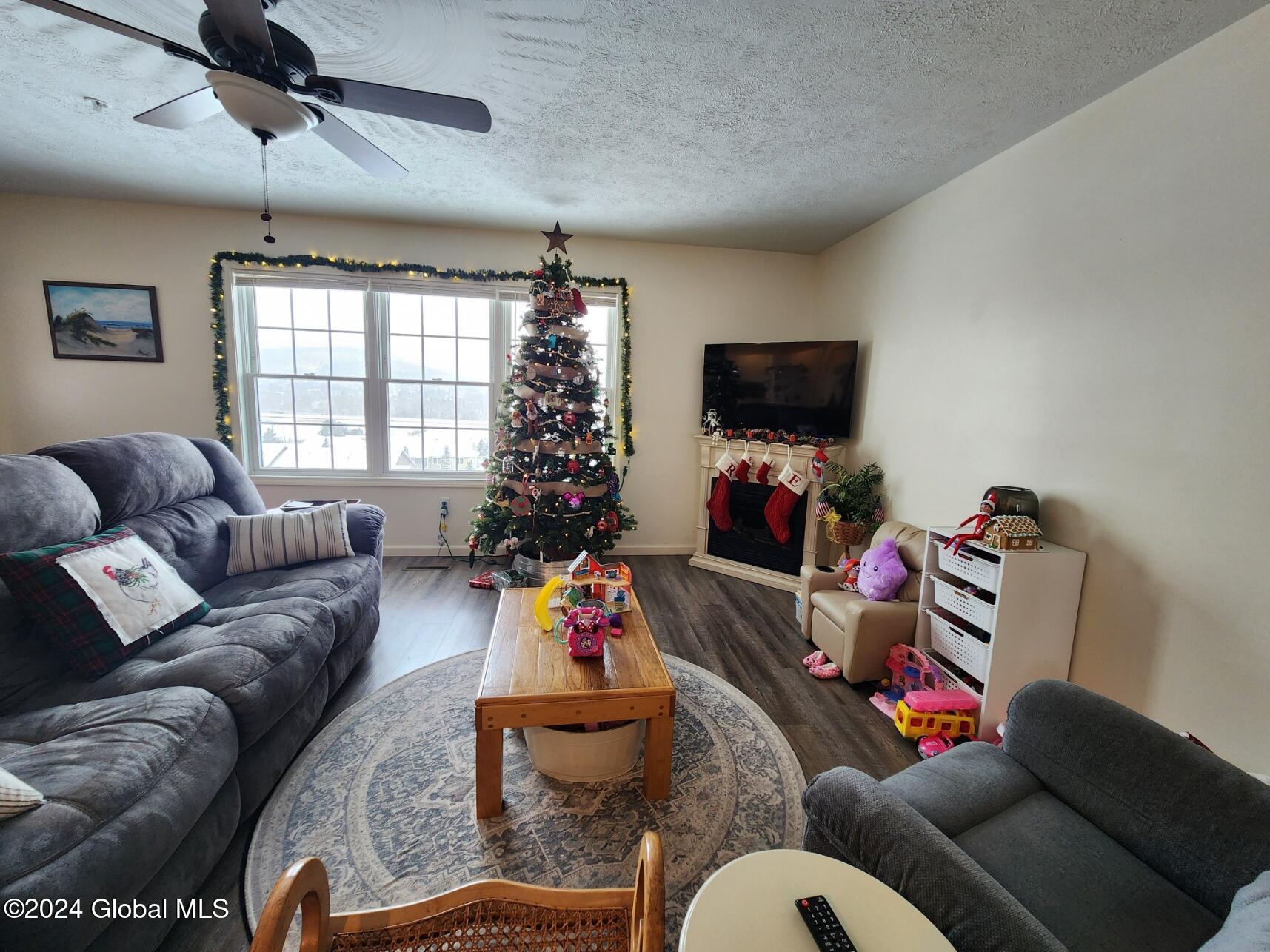 145 Redtail Ridge